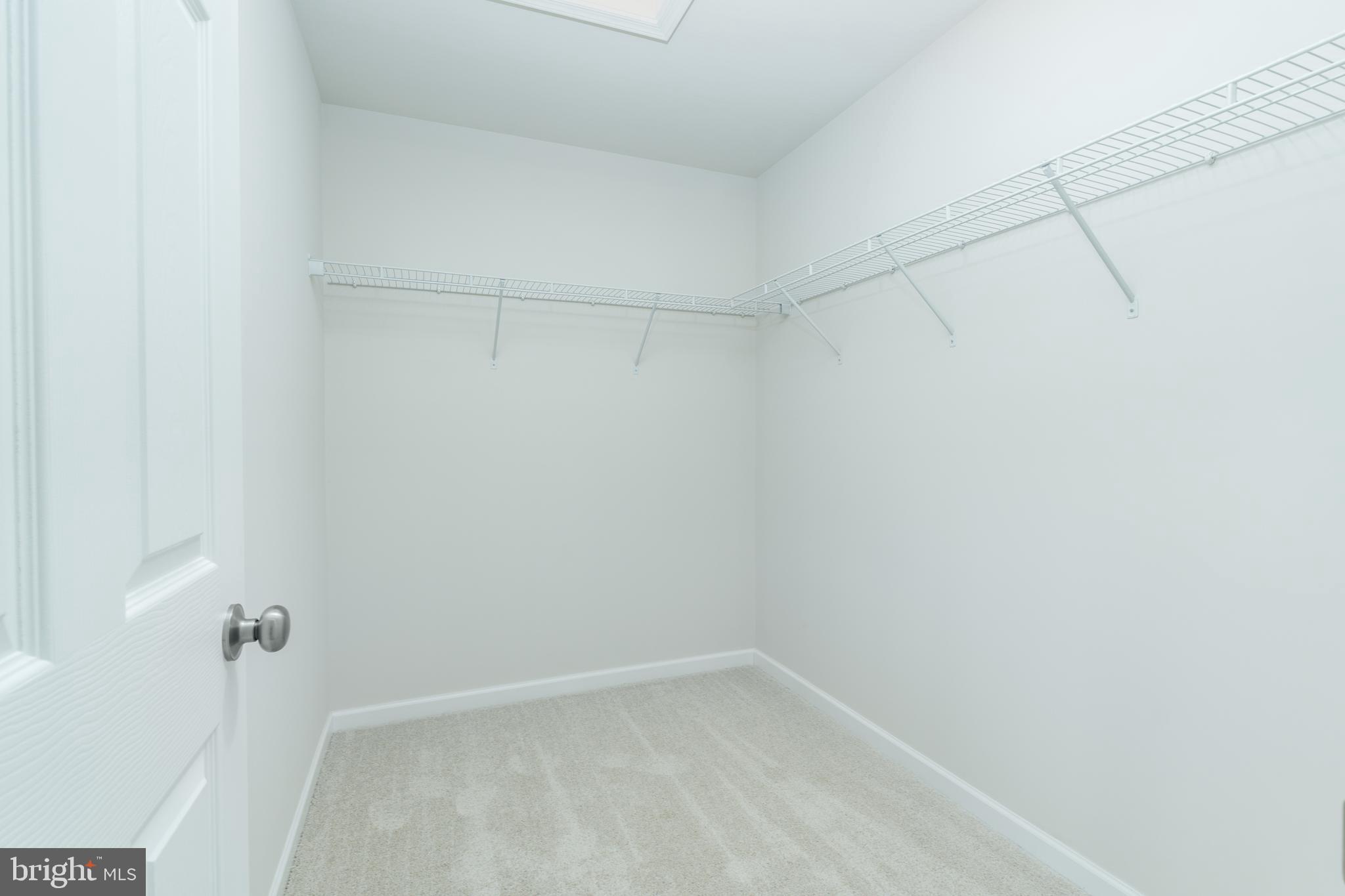 GRAYS POINTE - Residential