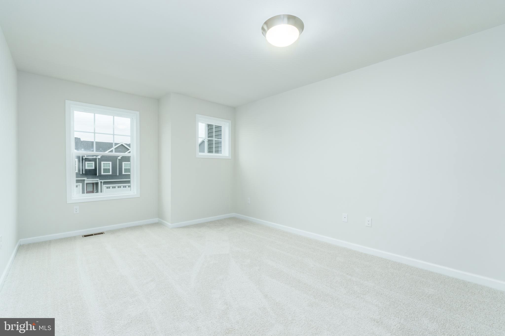 GRAYS POINTE - Residential