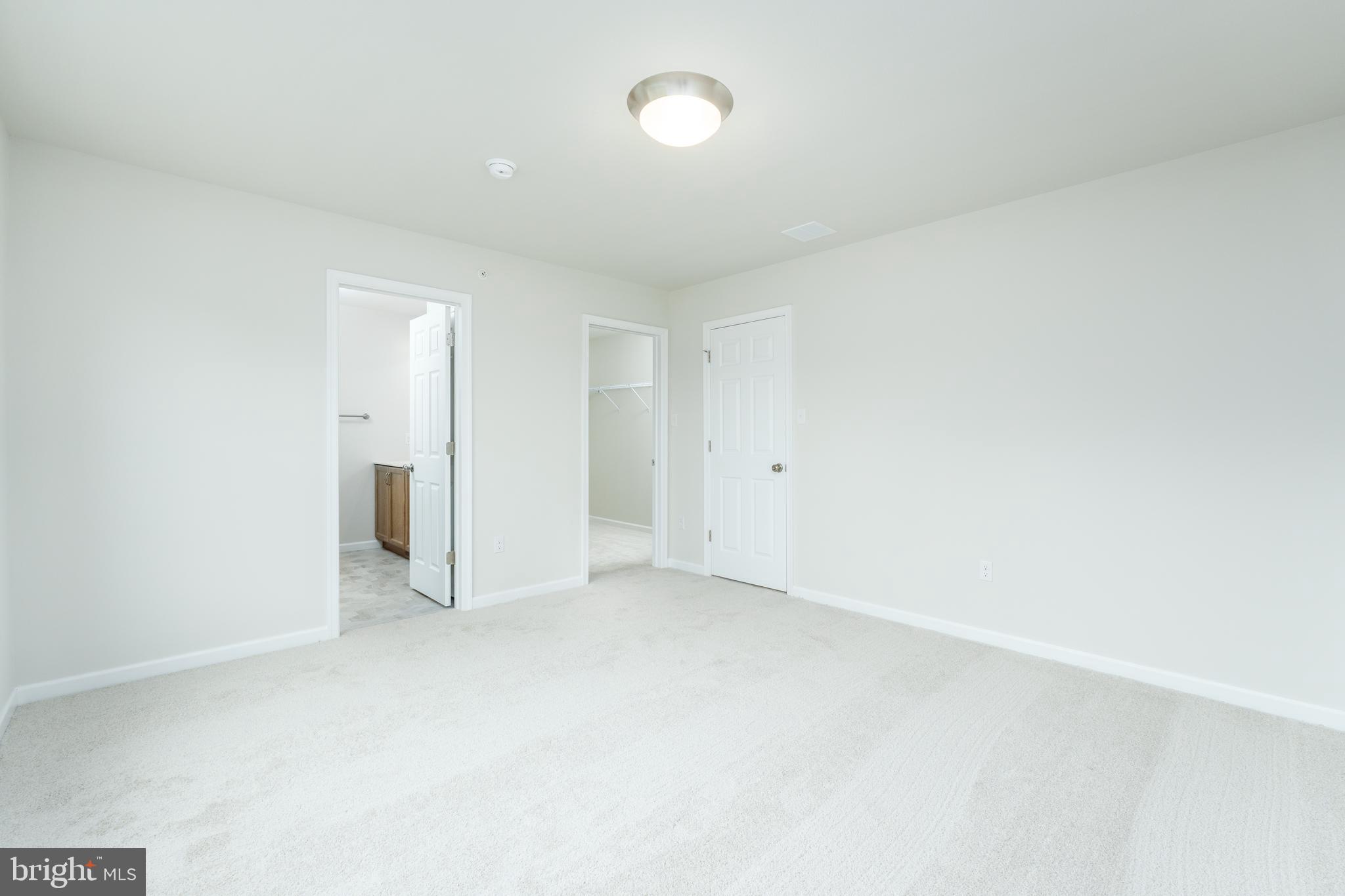 GRAYS POINTE - Residential