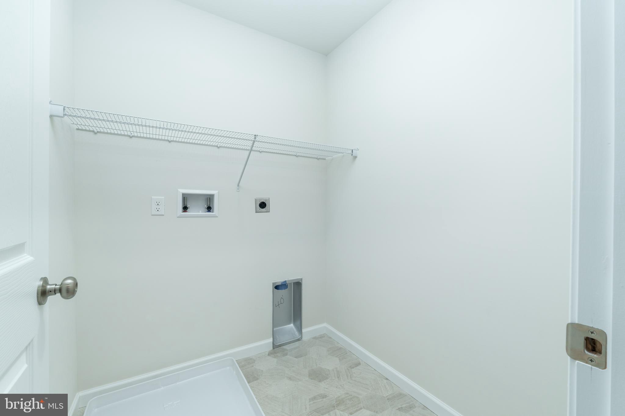 GRAYS POINTE - Residential