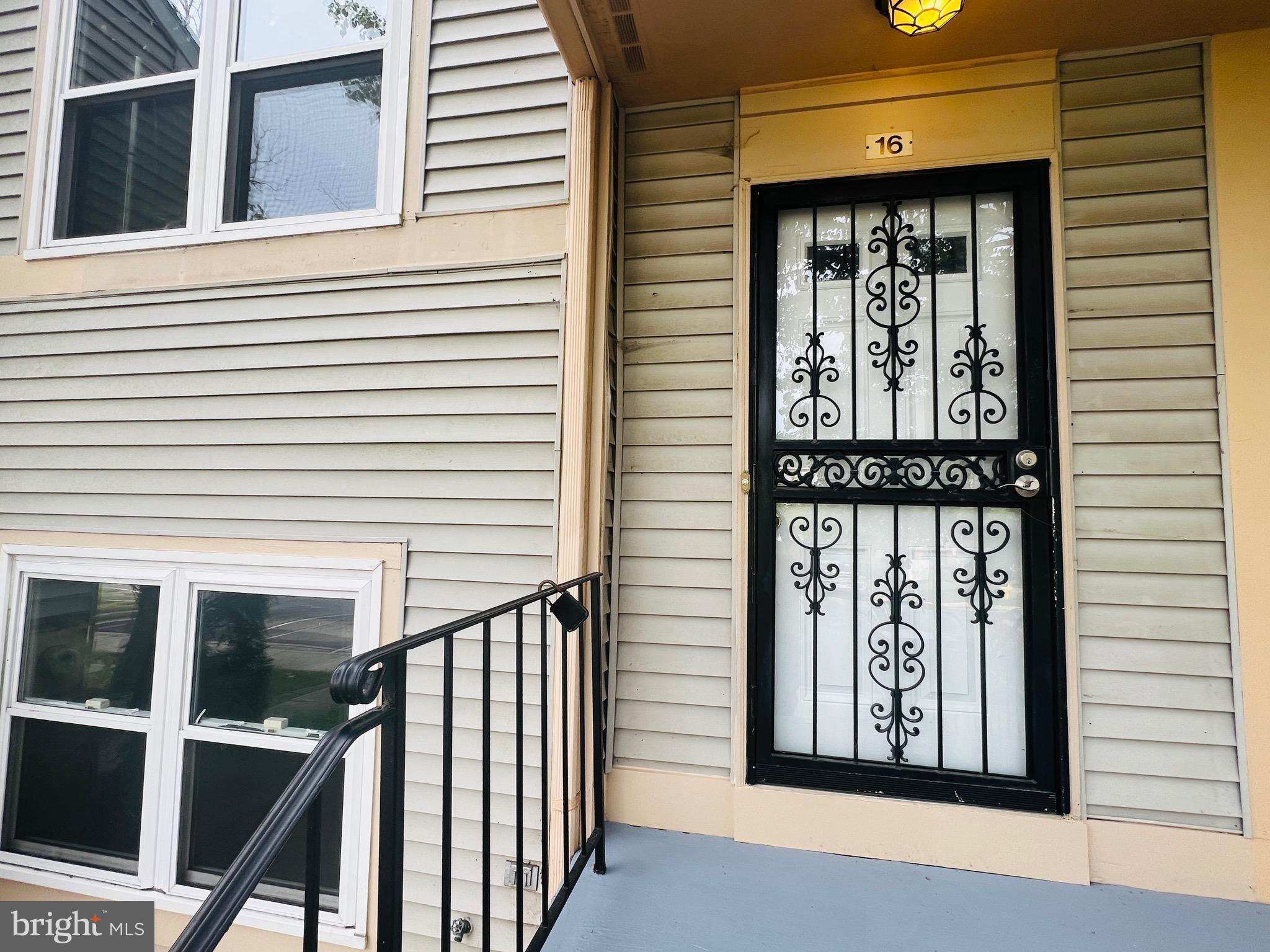 RIVERSIDE RUN IND HEAD - Residential