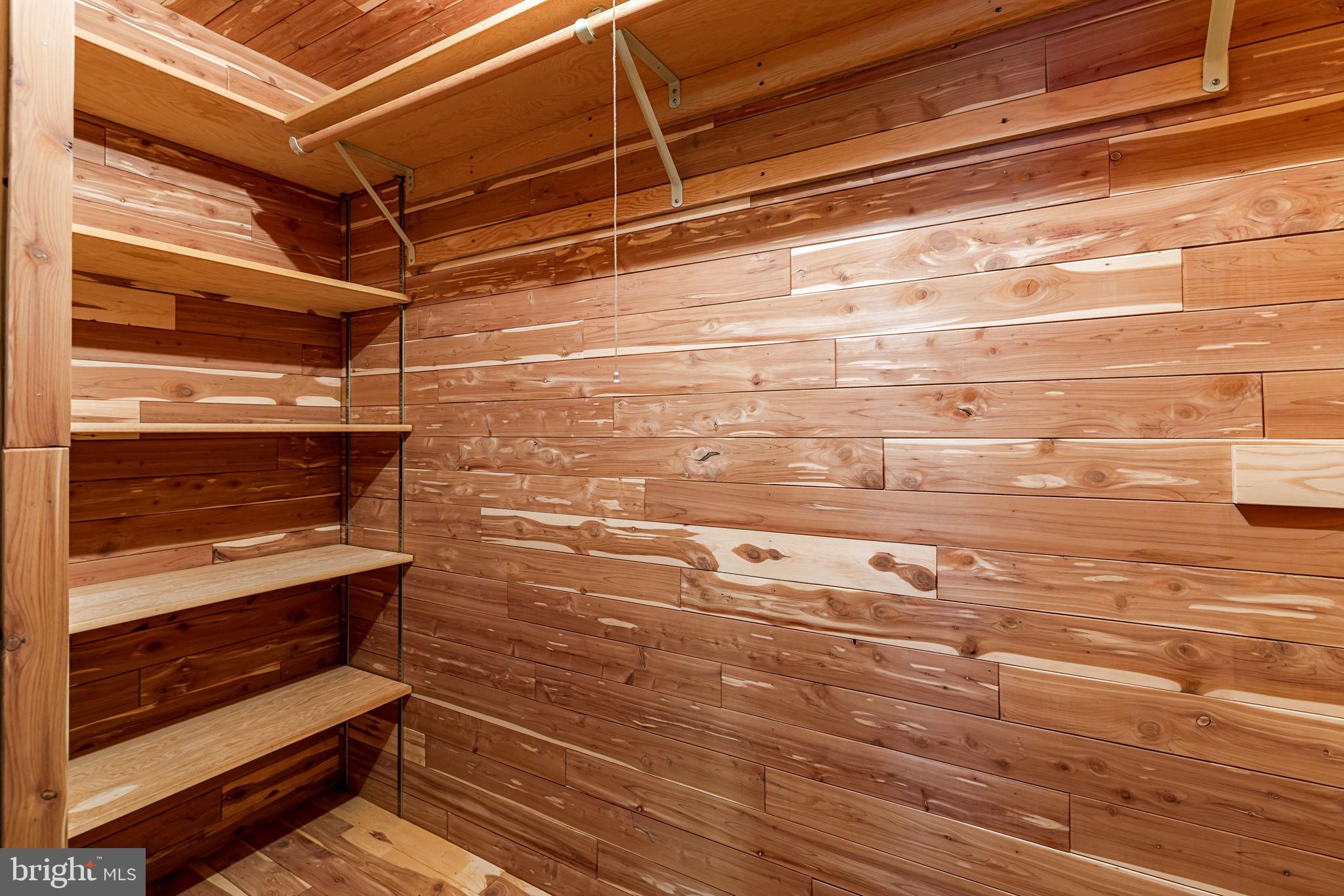 VALLEY WOOD - Residential