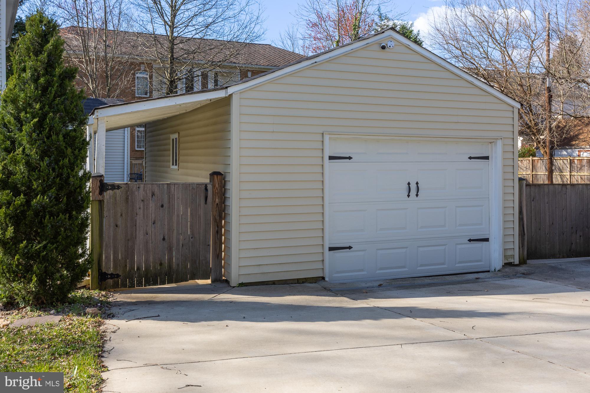 TREMONT GARDENS - Residential