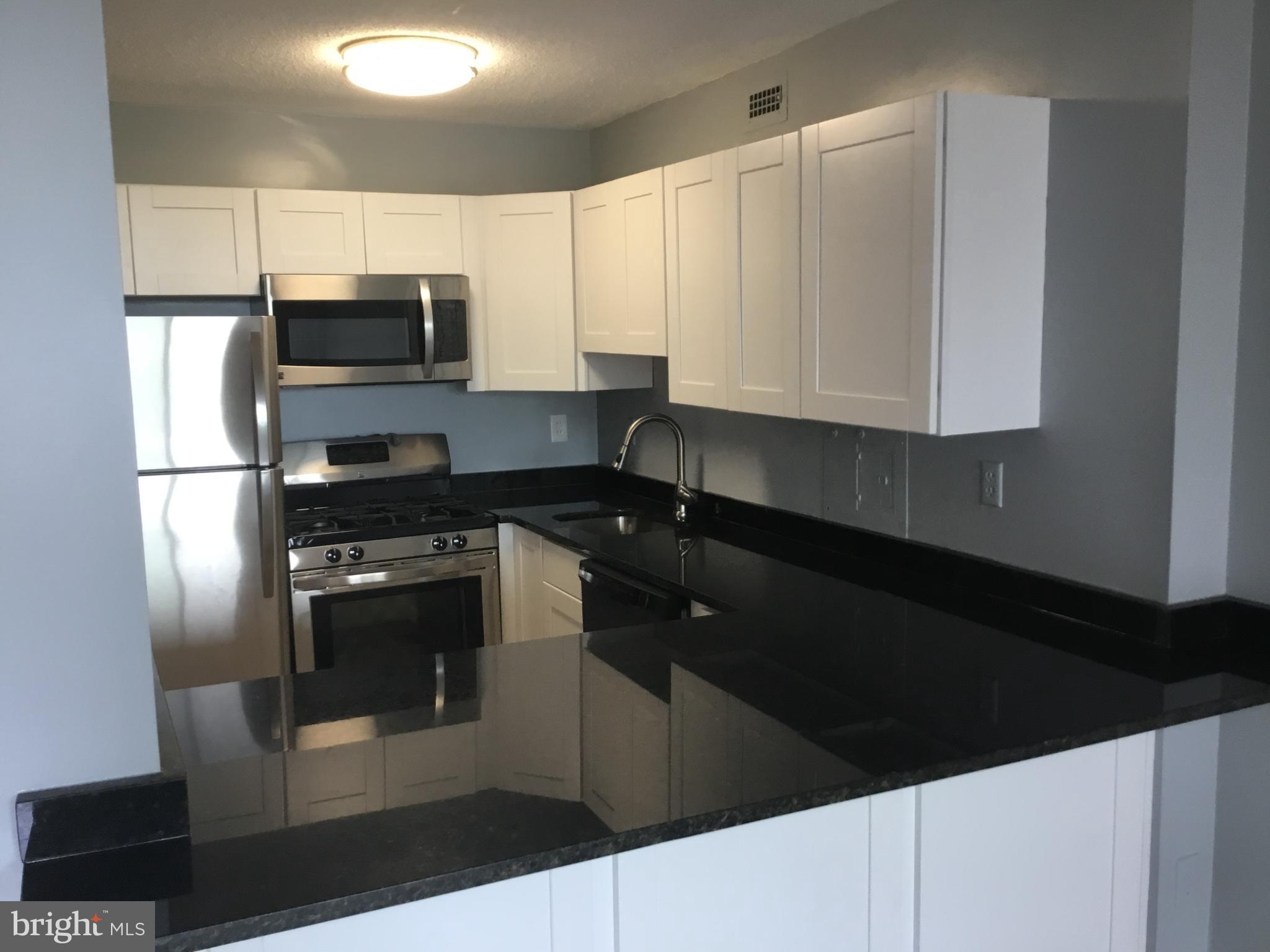 PROMENADE TOWERS - Residential Lease