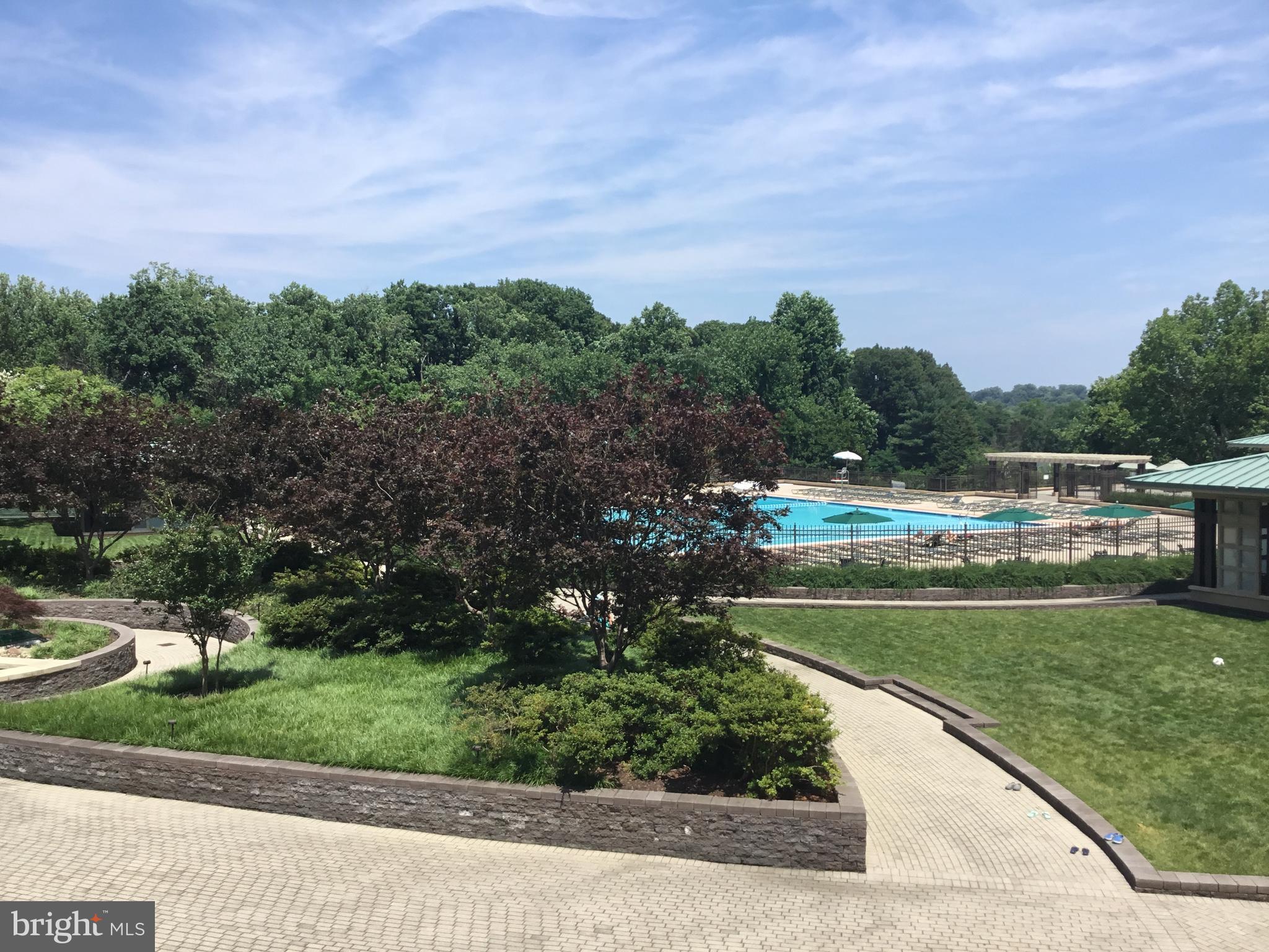 PROMENADE TOWERS - Residential Lease