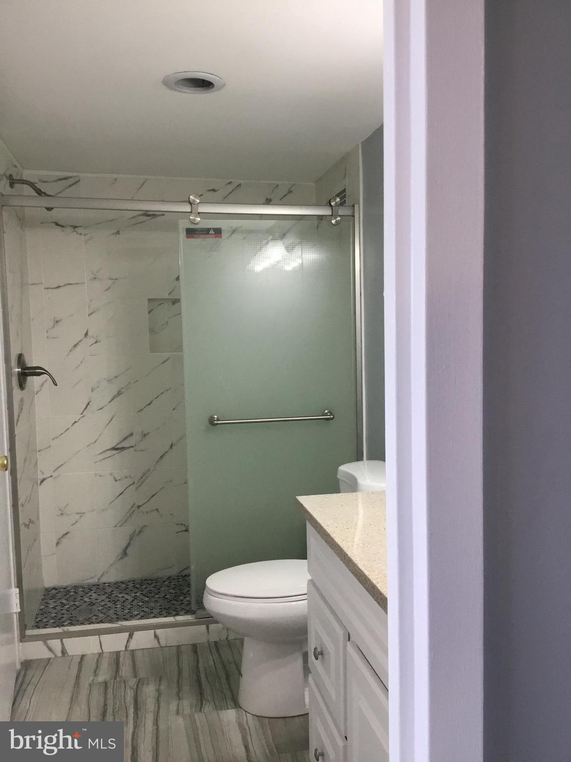 PROMENADE TOWERS - Residential Lease