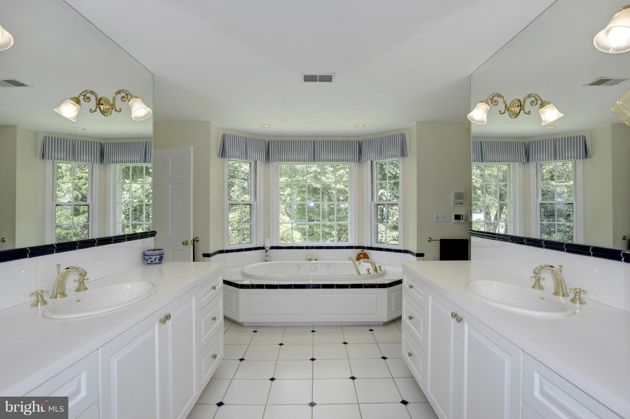 BURNING TREE ESTATES - Residential