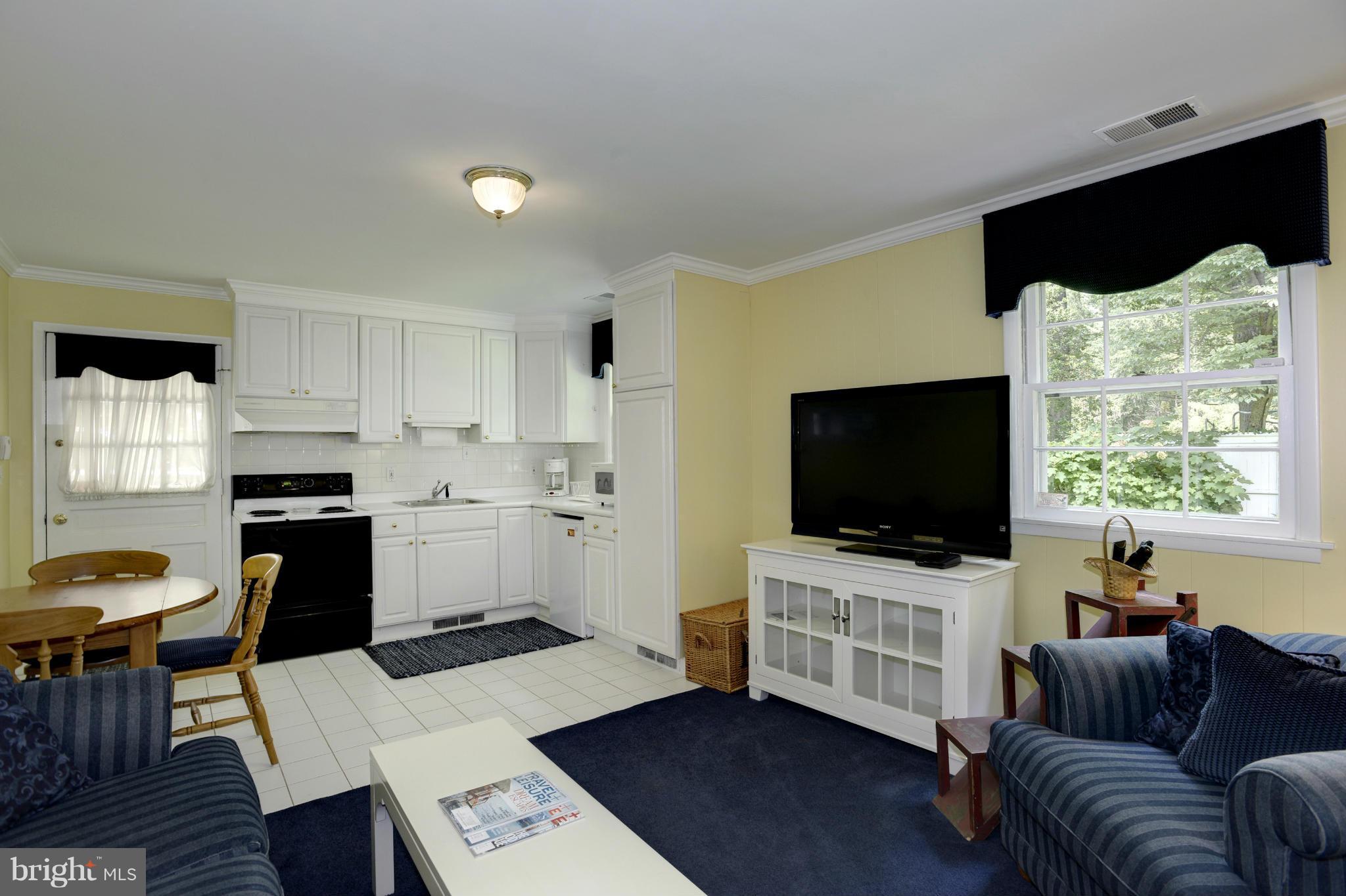 BURNING TREE ESTATES - Residential