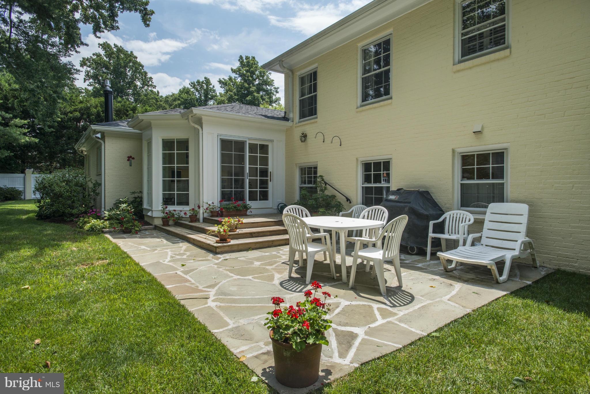 BURNING TREE ESTATES - Residential