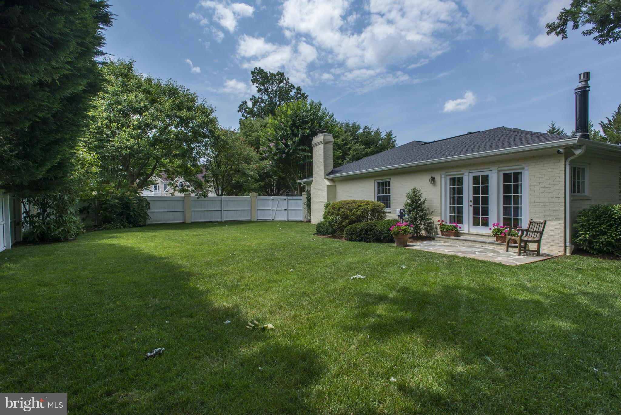 BURNING TREE ESTATES - Residential