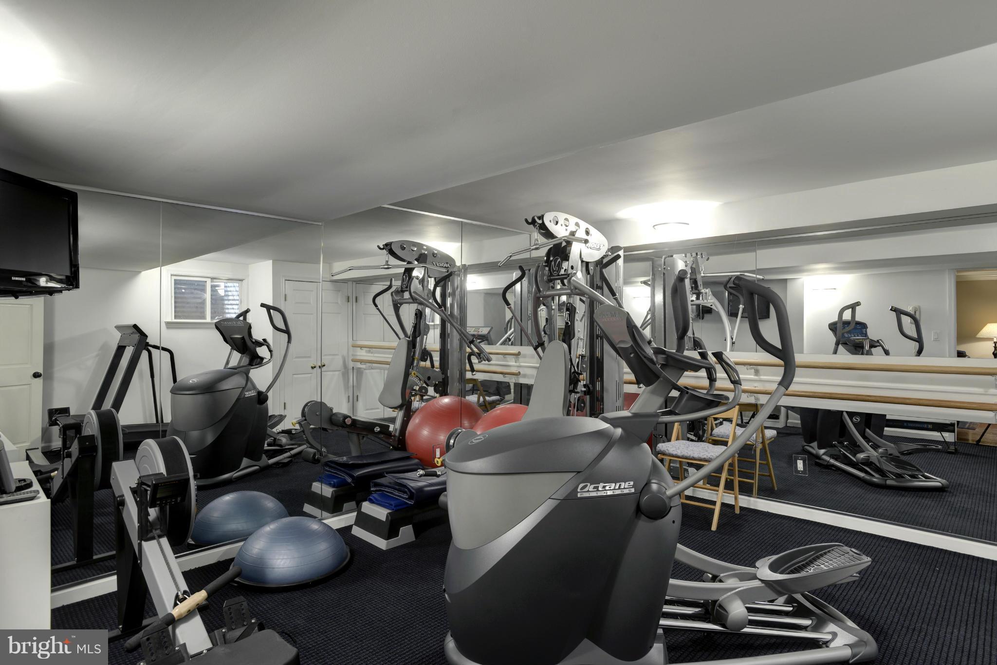 BURNING TREE ESTATES - Residential