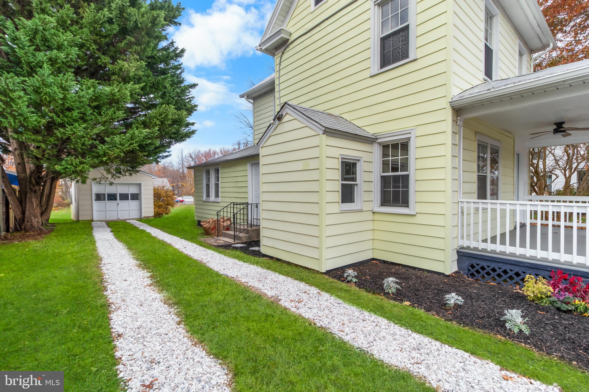 STEVENSVILLE - Residential