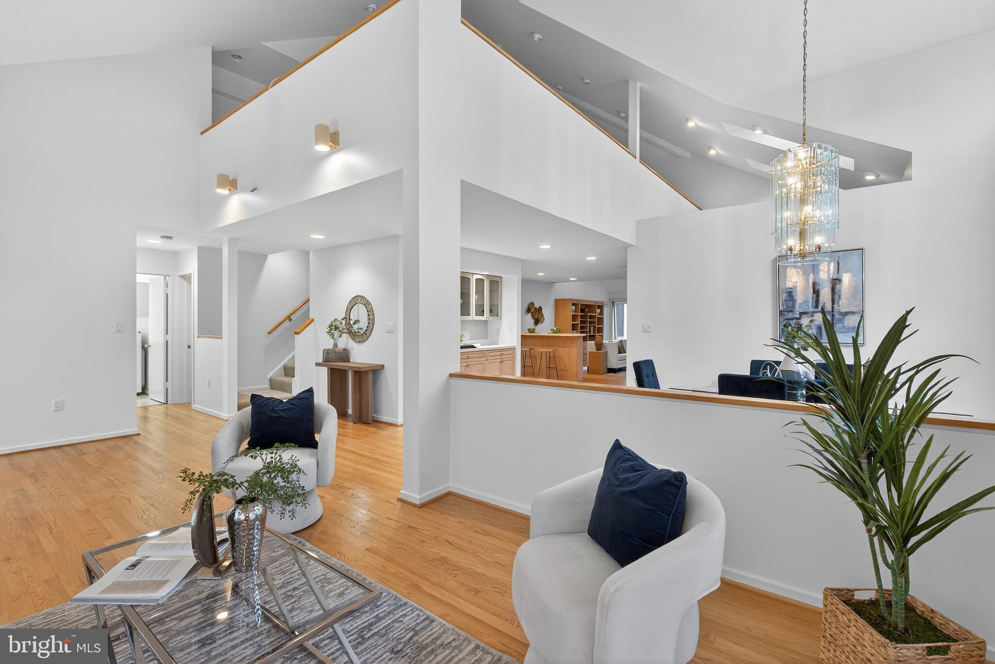 RESTON - Residential