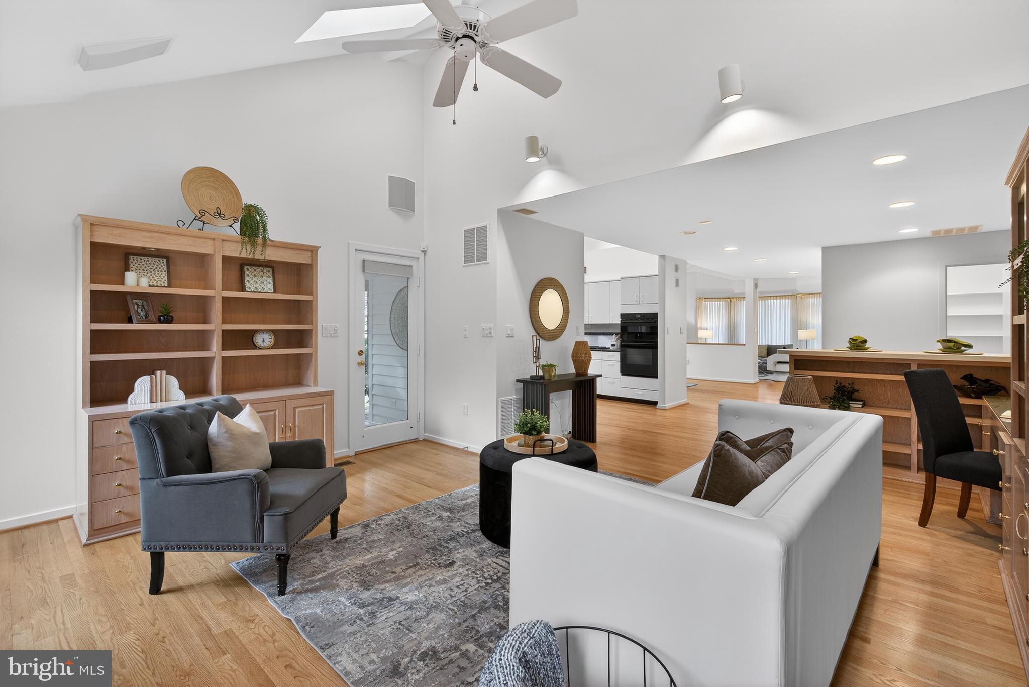 RESTON - Residential