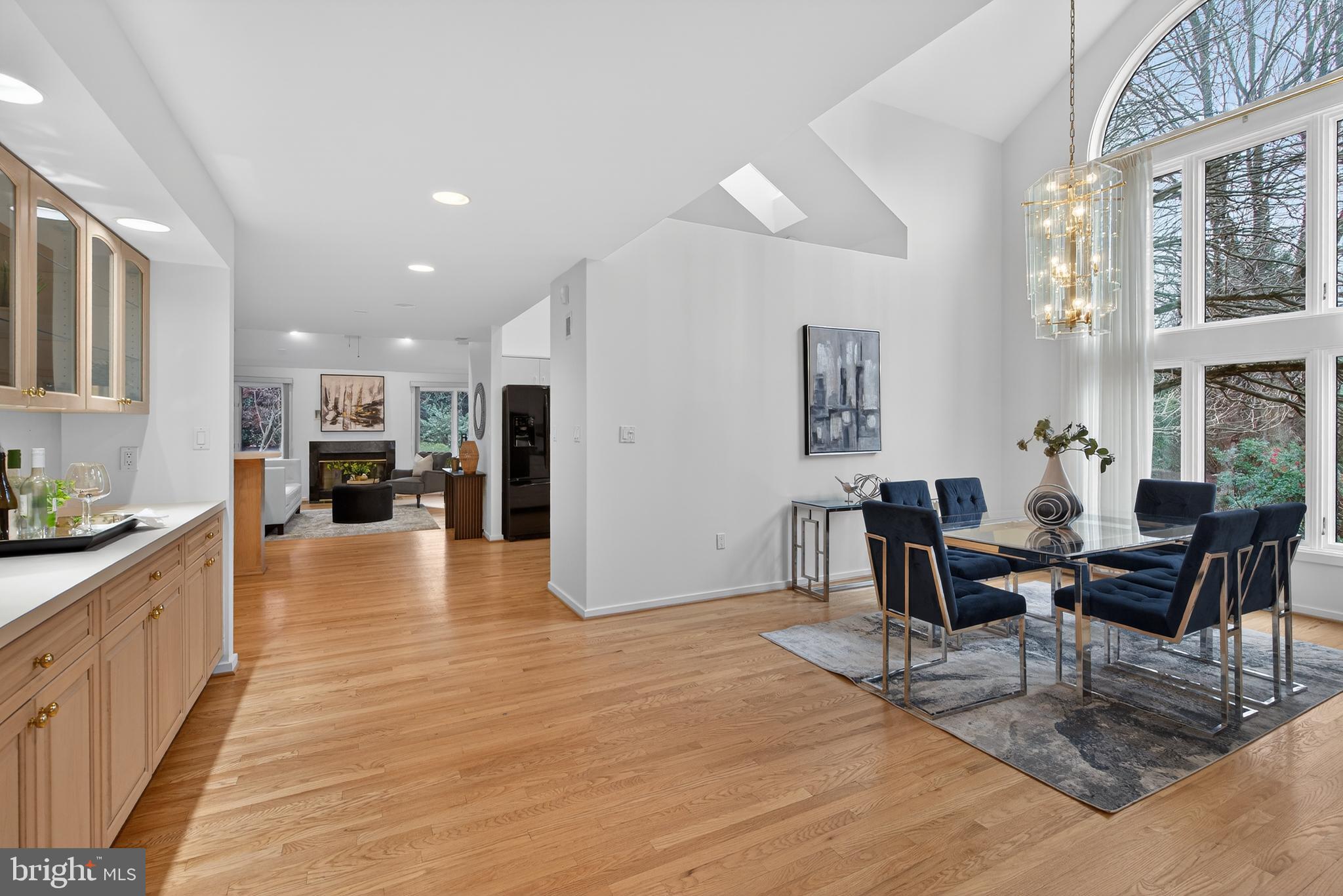 RESTON - Residential