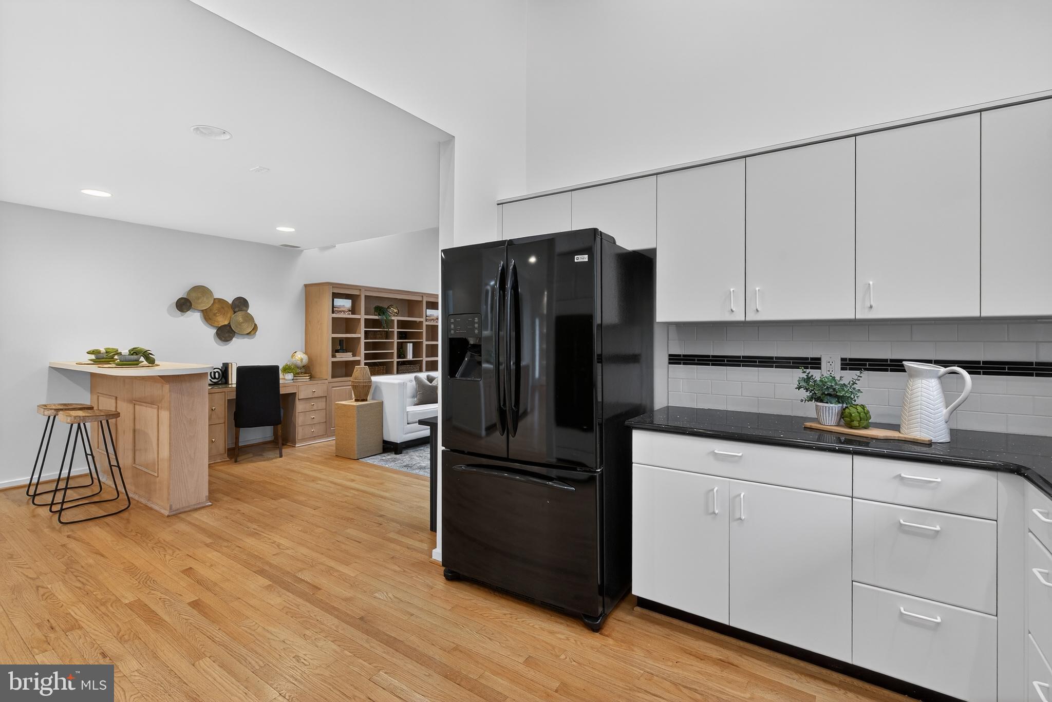 RESTON - Residential