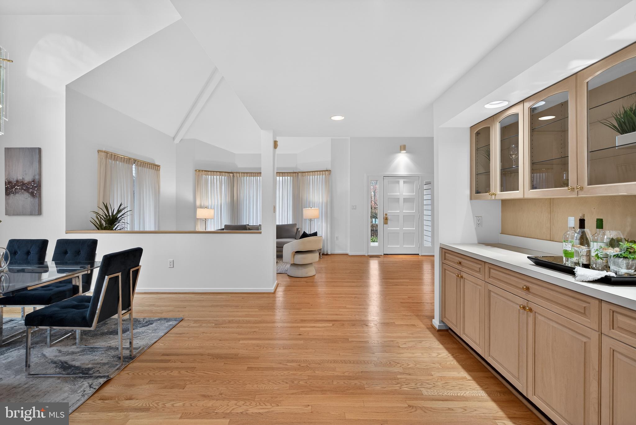 RESTON - Residential