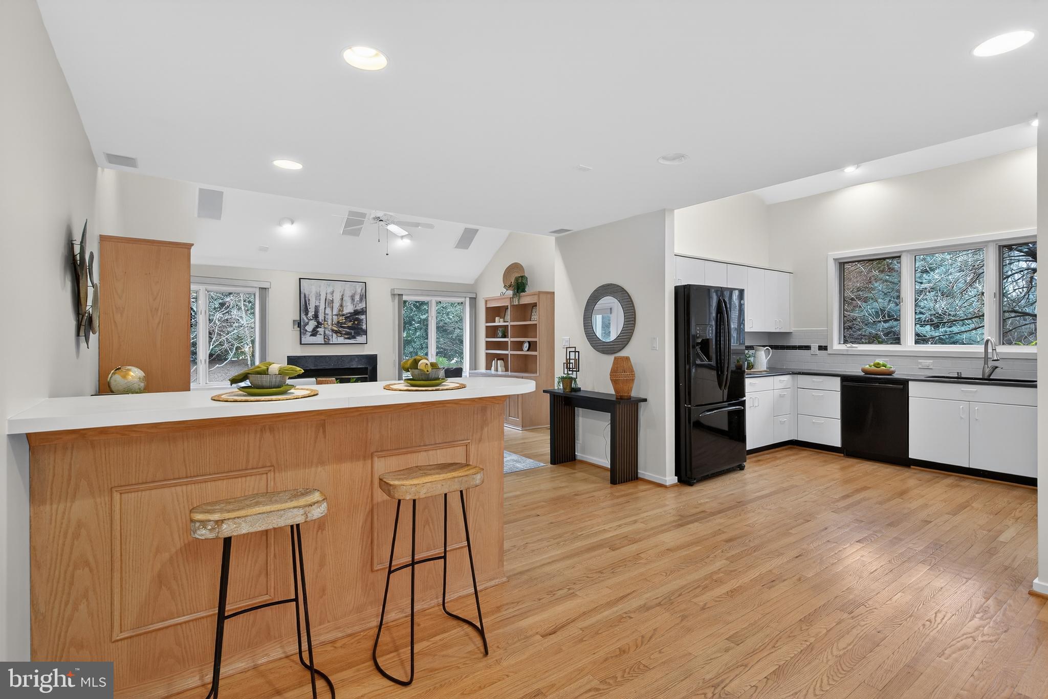 RESTON - Residential