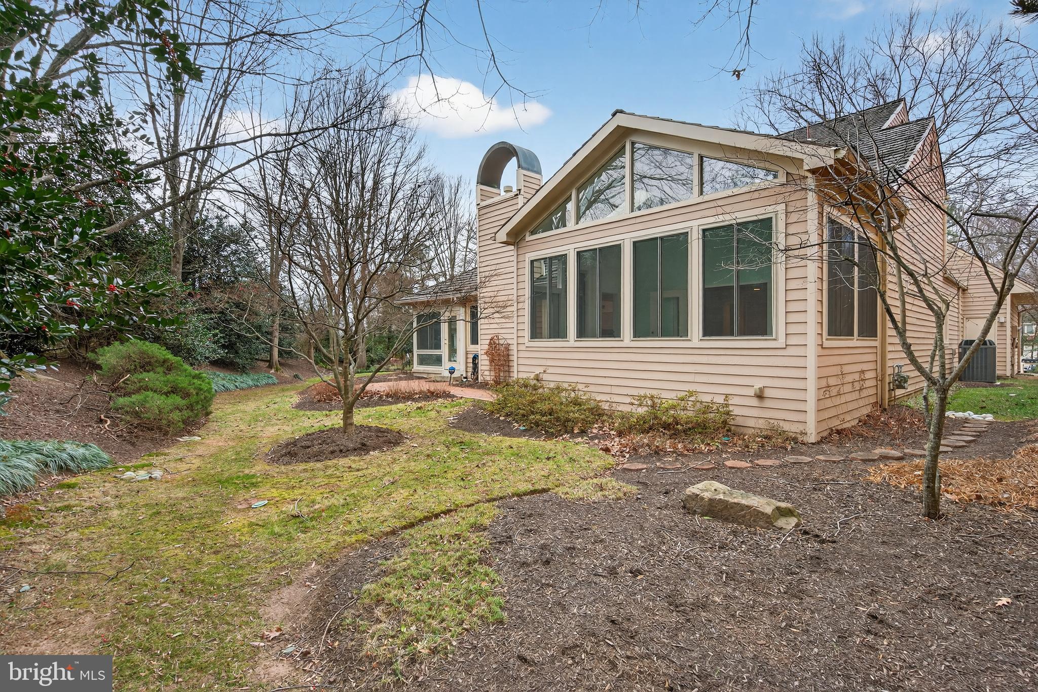 RESTON - Residential