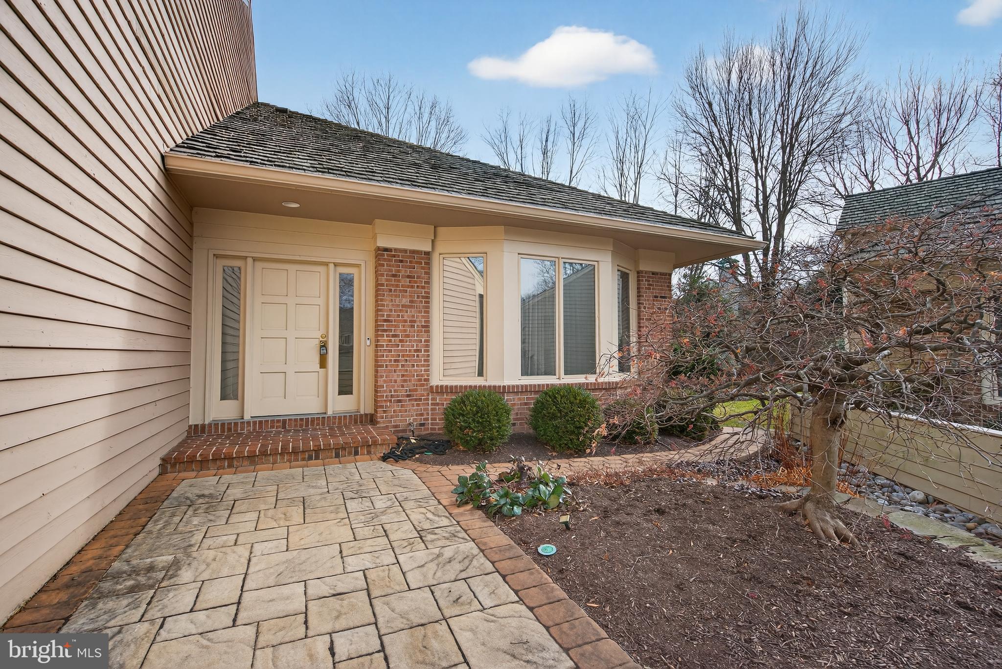 RESTON - Residential