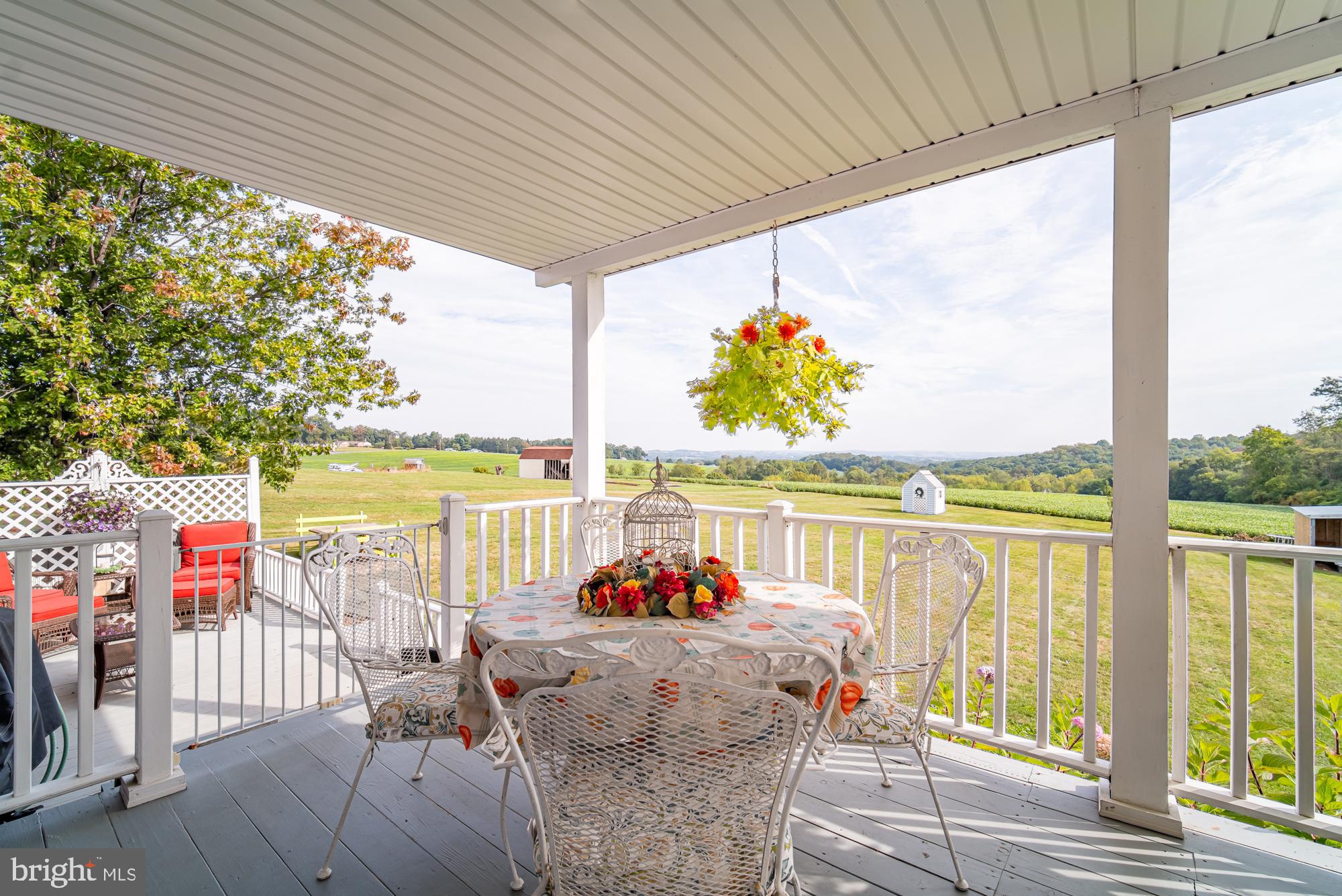 1398 MANOR ROAD