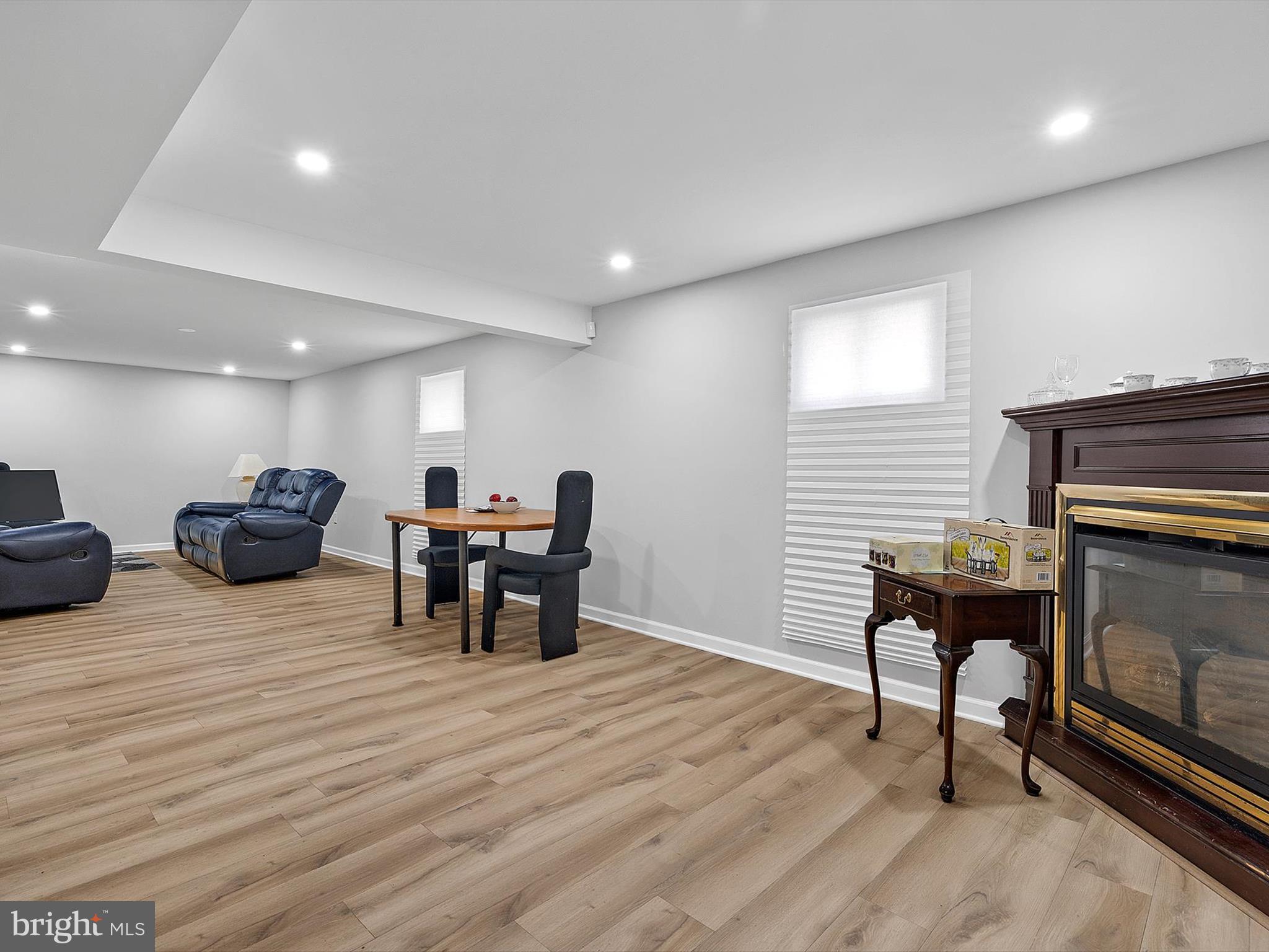 RIVER RIDGE - Residential