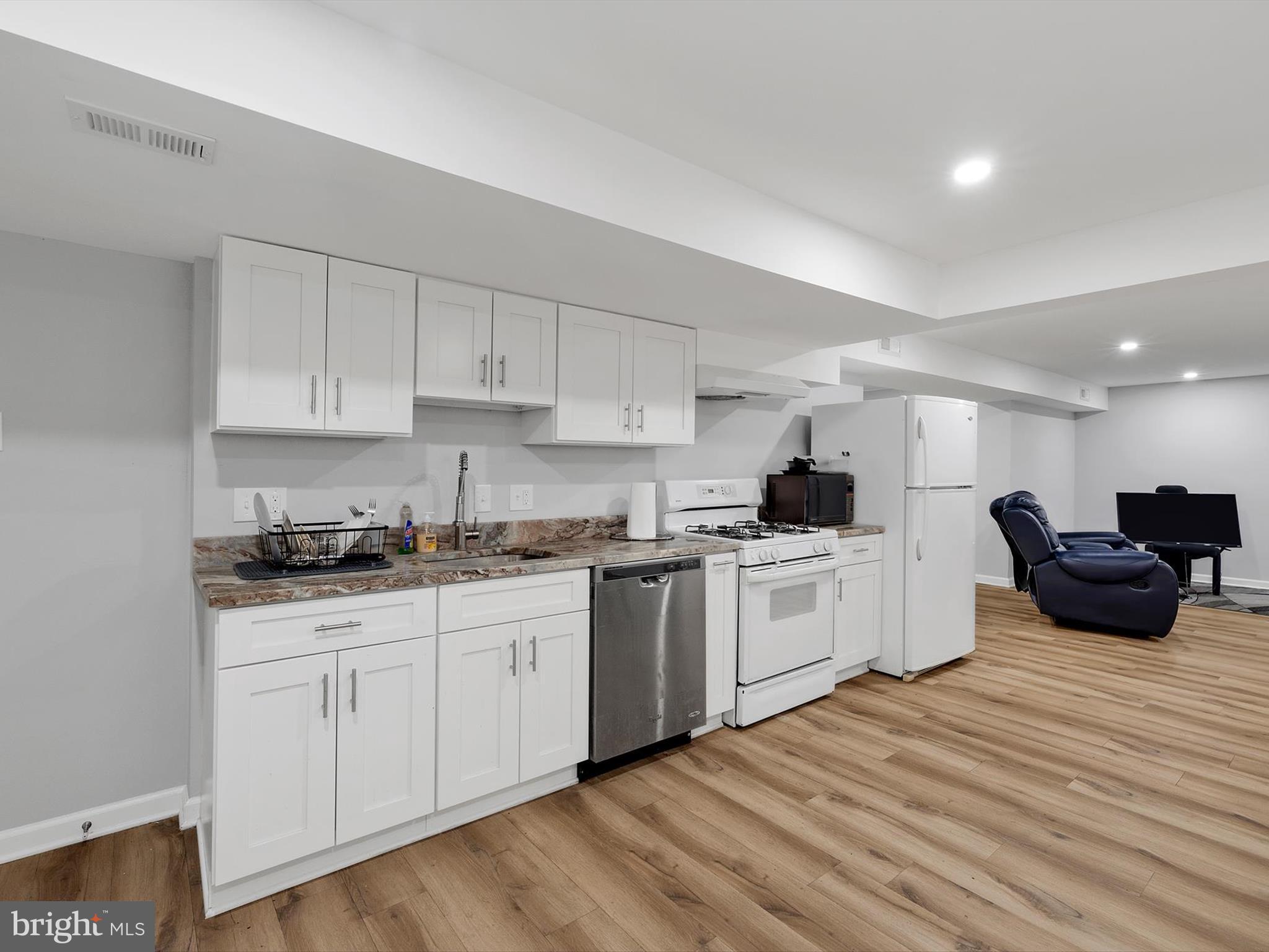 RIVER RIDGE - Residential