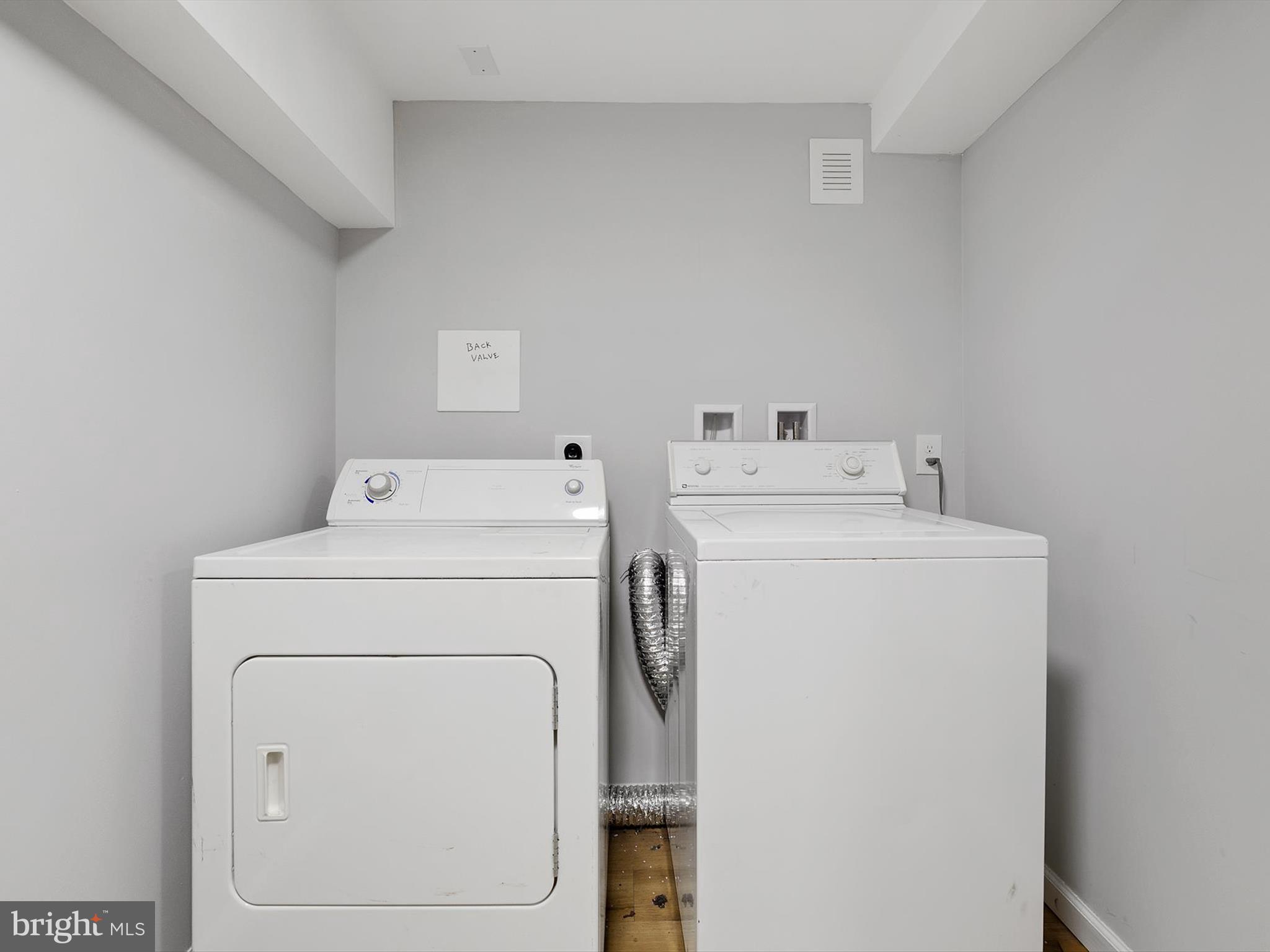 RIVER RIDGE - Residential