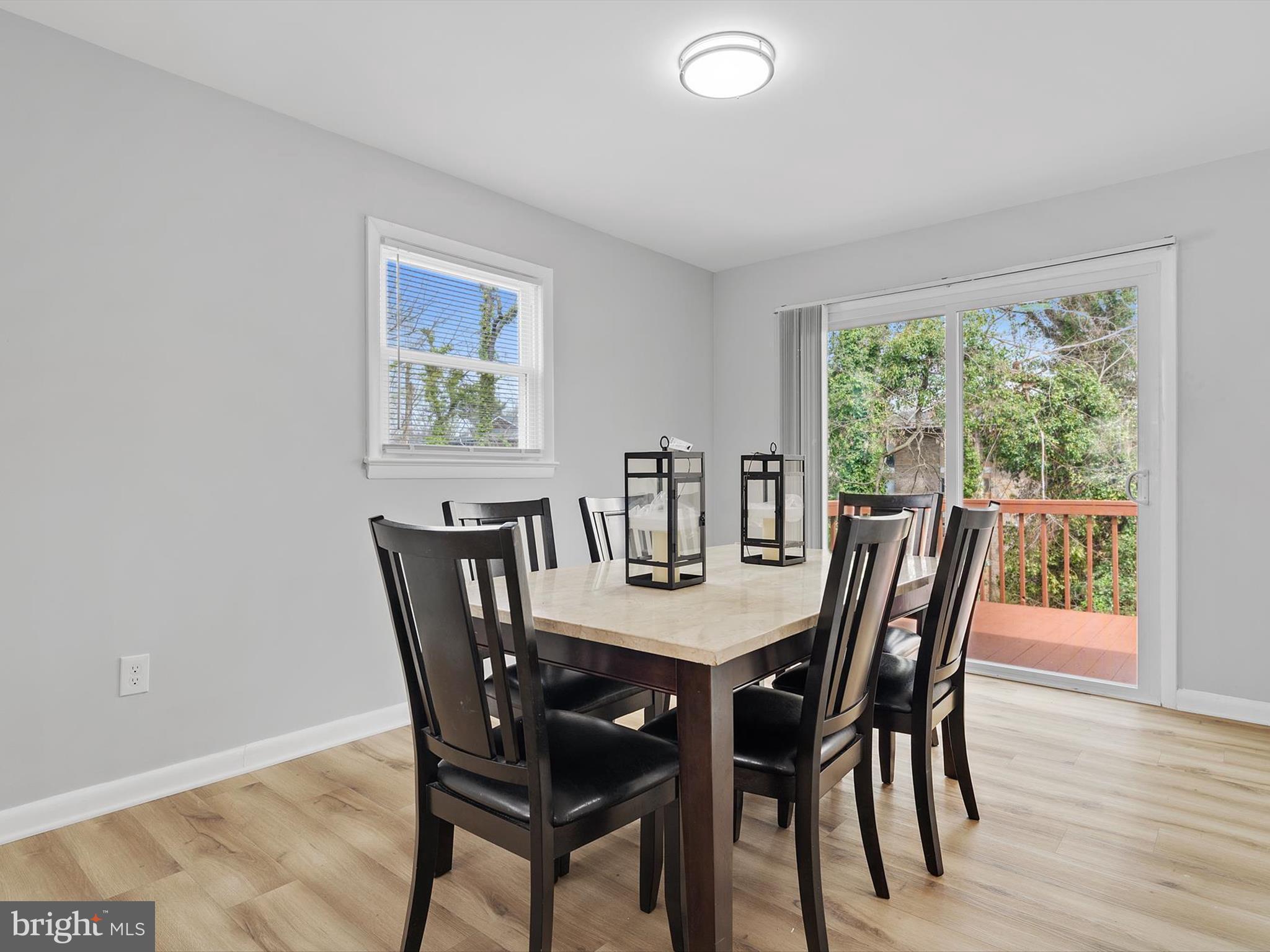 RIVER RIDGE - Residential