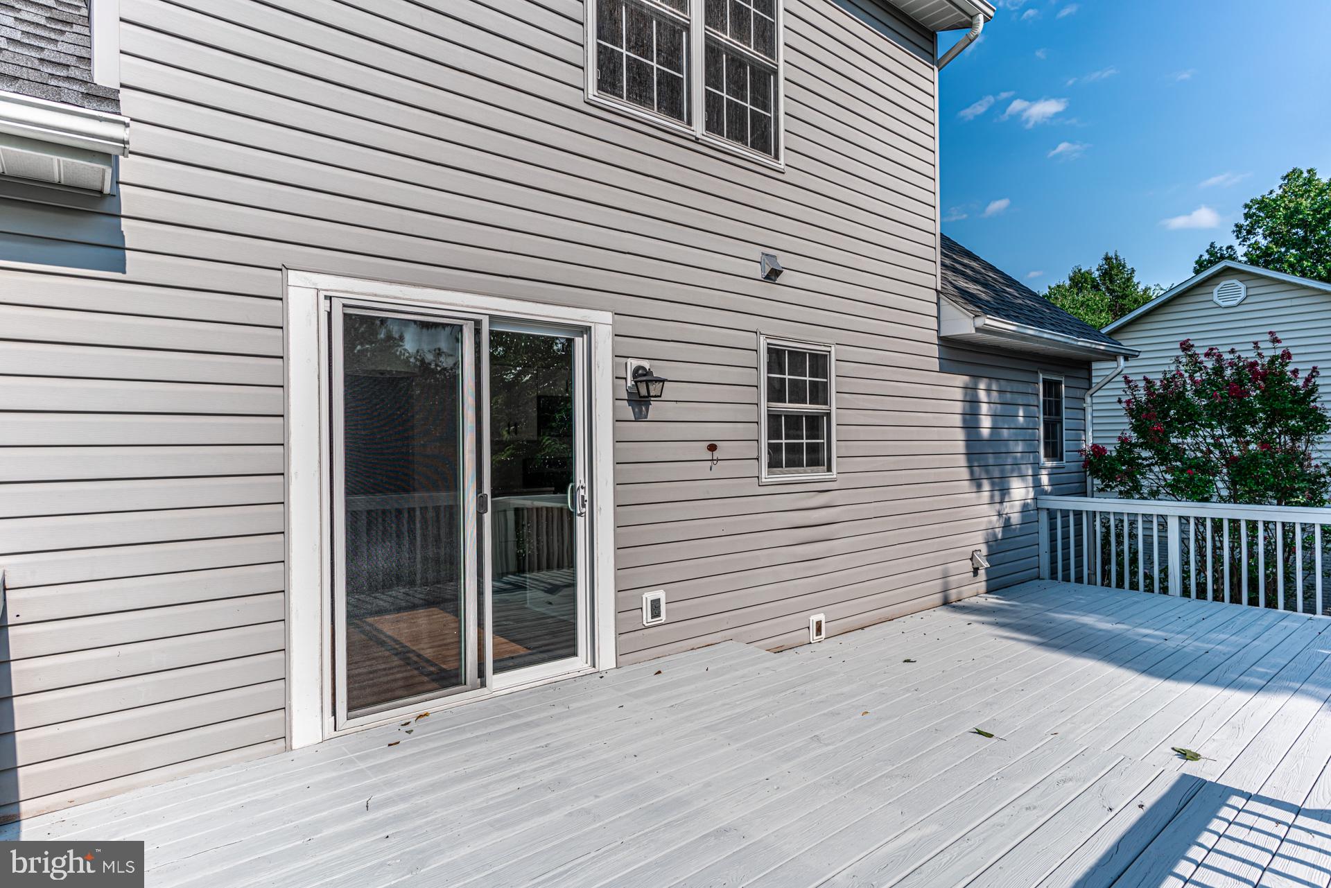 WILLIAMSBURG - Residential Lease