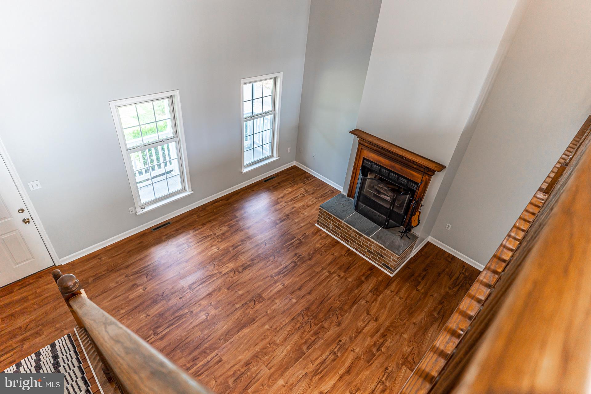 WILLIAMSBURG - Residential Lease