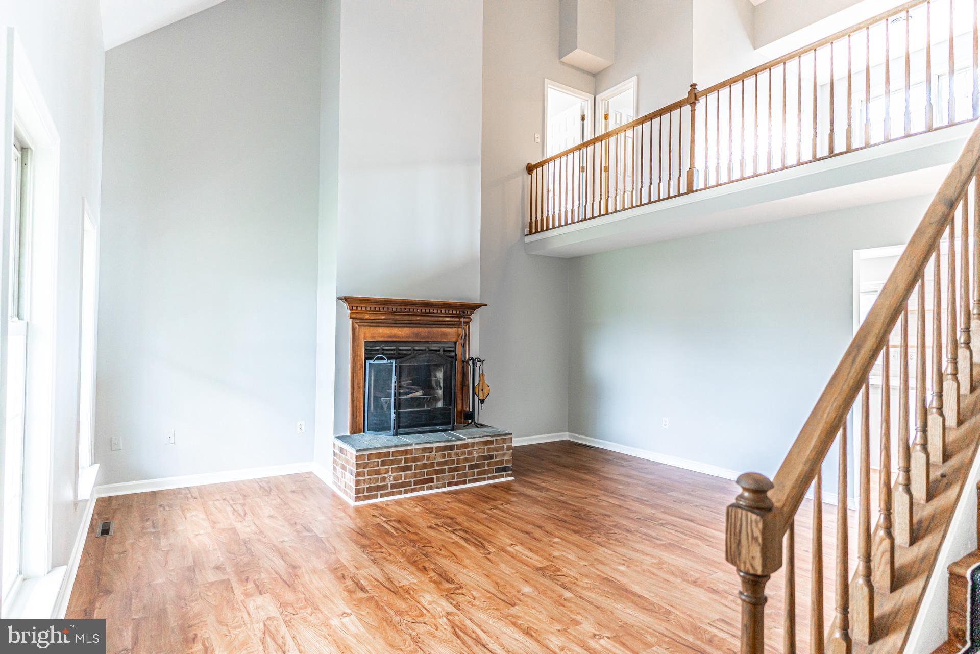 WILLIAMSBURG - Residential Lease