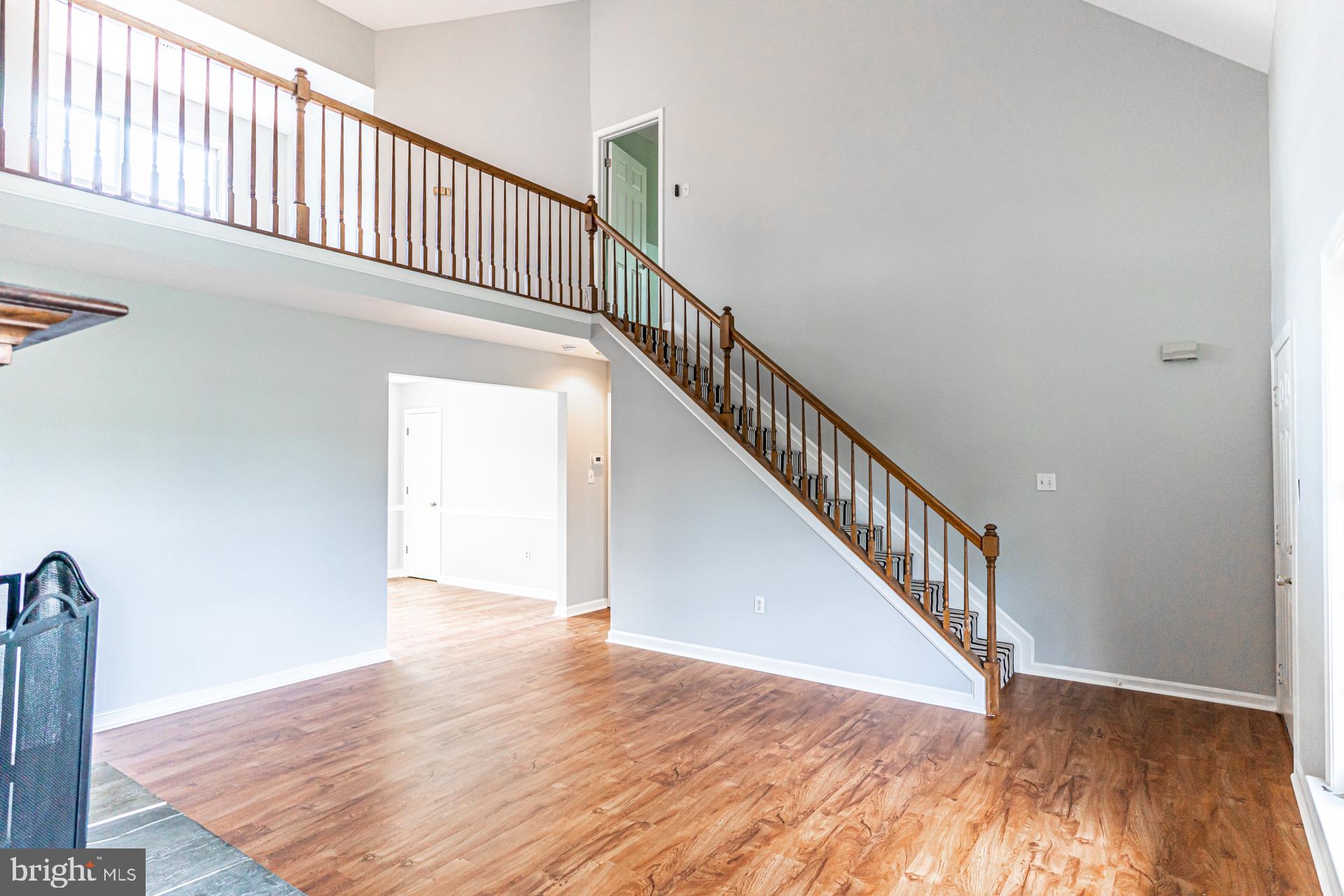 WILLIAMSBURG - Residential Lease