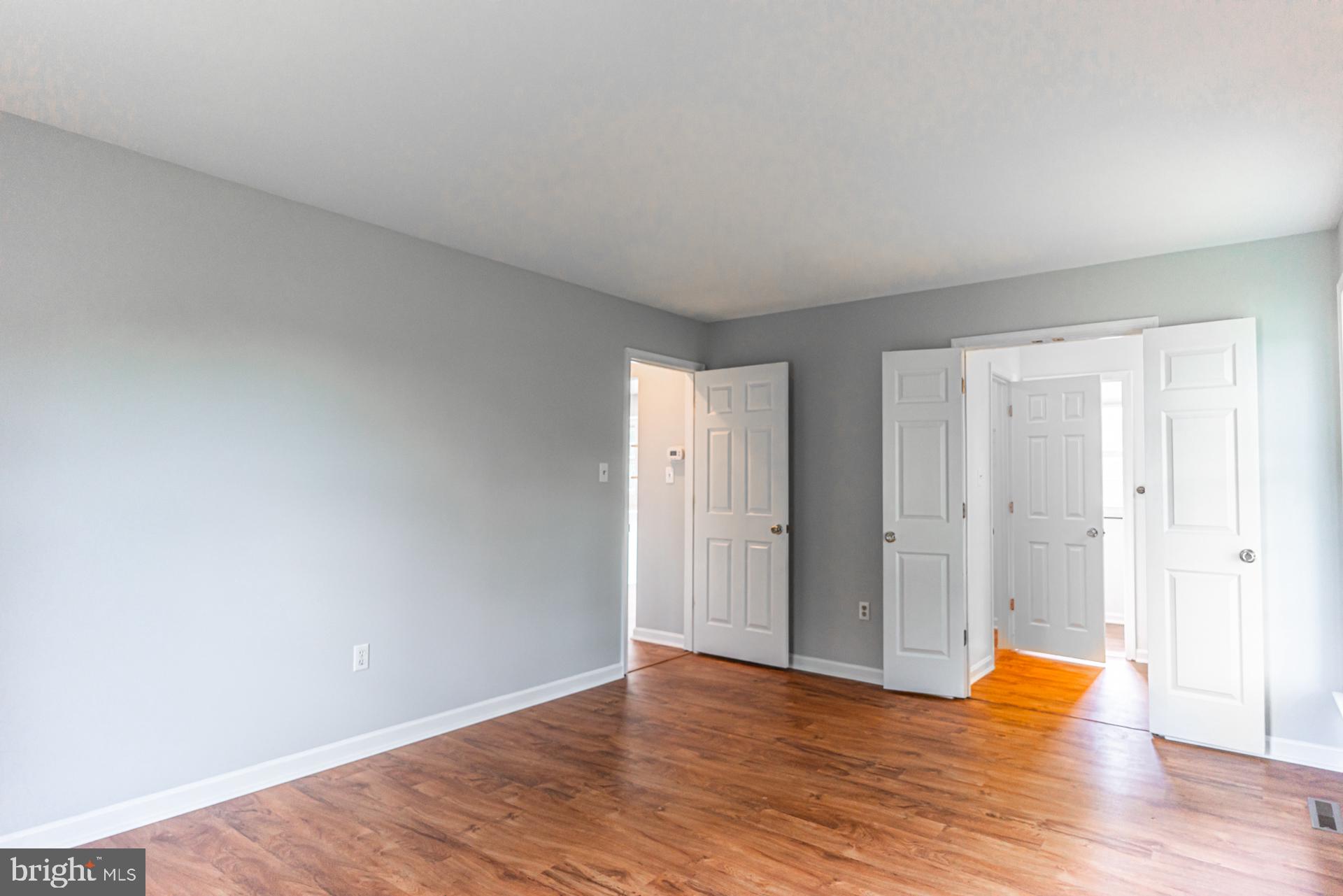 WILLIAMSBURG - Residential Lease