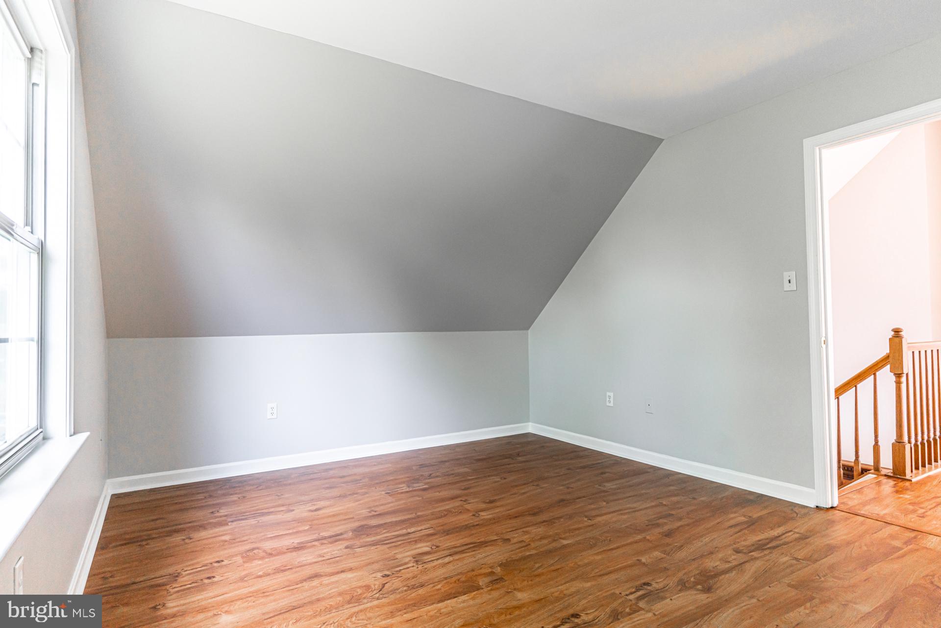 WILLIAMSBURG - Residential Lease