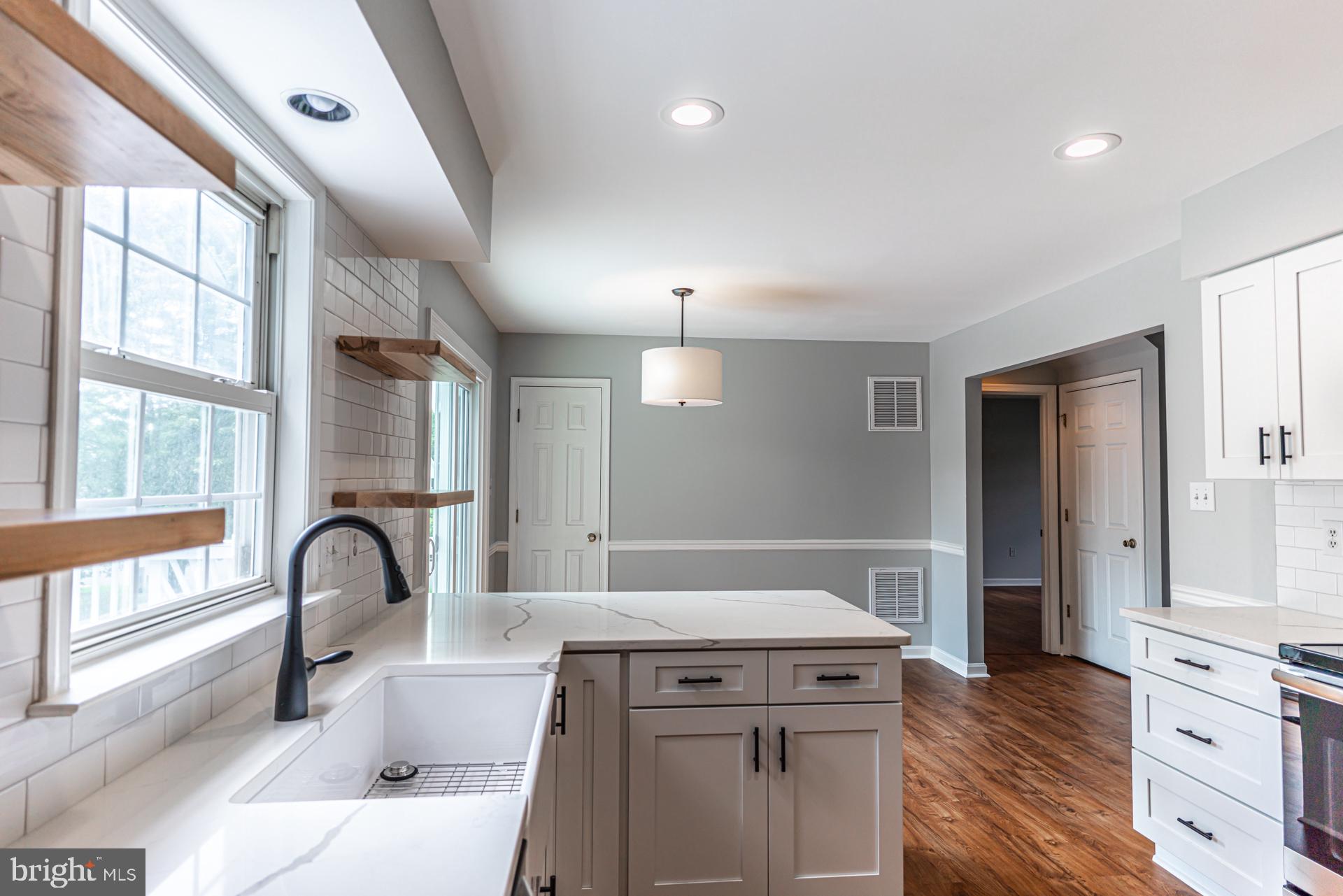 WILLIAMSBURG - Residential Lease