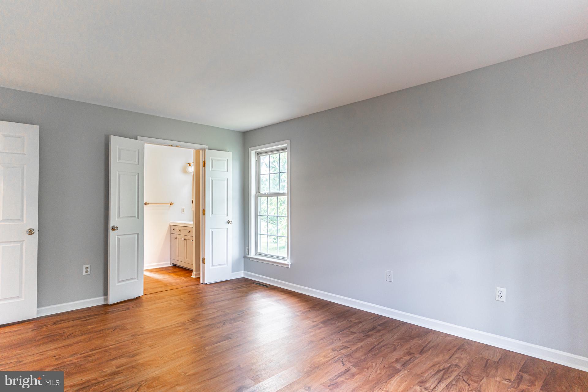 WILLIAMSBURG - Residential Lease