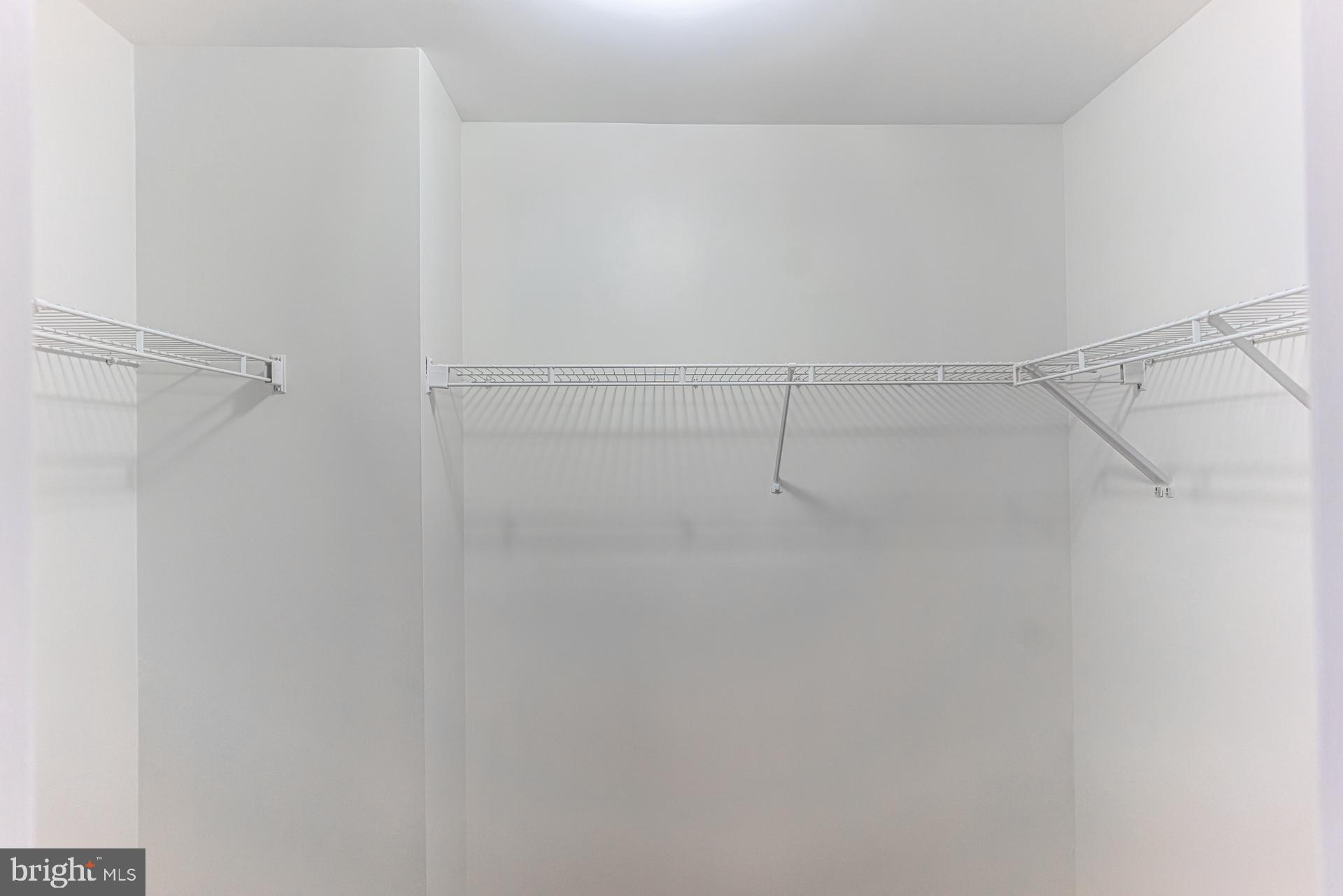 WILLIAMSBURG - Residential Lease