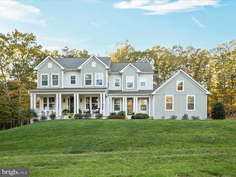 Photo of 8524 Laroque Run Drive, FREDERICKSBURG, VA 22407 (MLS # VASP2037056) Photo of 8524 Laroque Run Drive, FREDERICKSBURG, VA 22407 (MLS # VASP2037056)