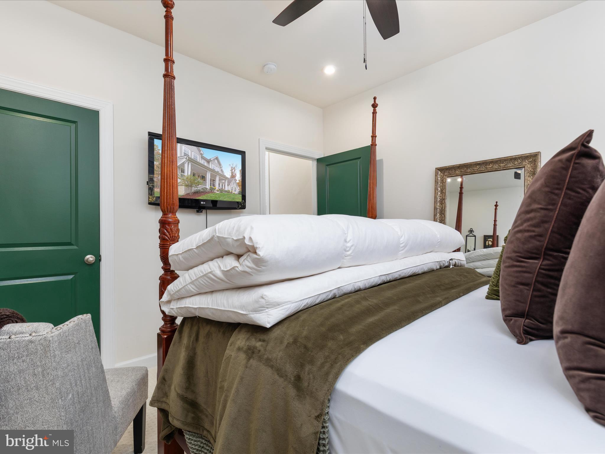 ESTATES OF CHANCELLORSVILLE - Residential