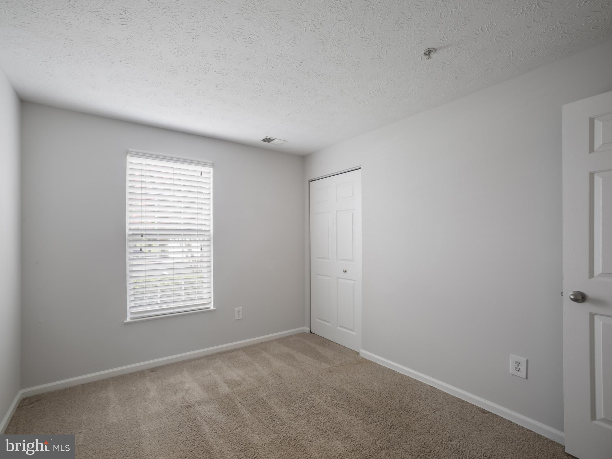 CHESTNUT GABLE - Residential Lease