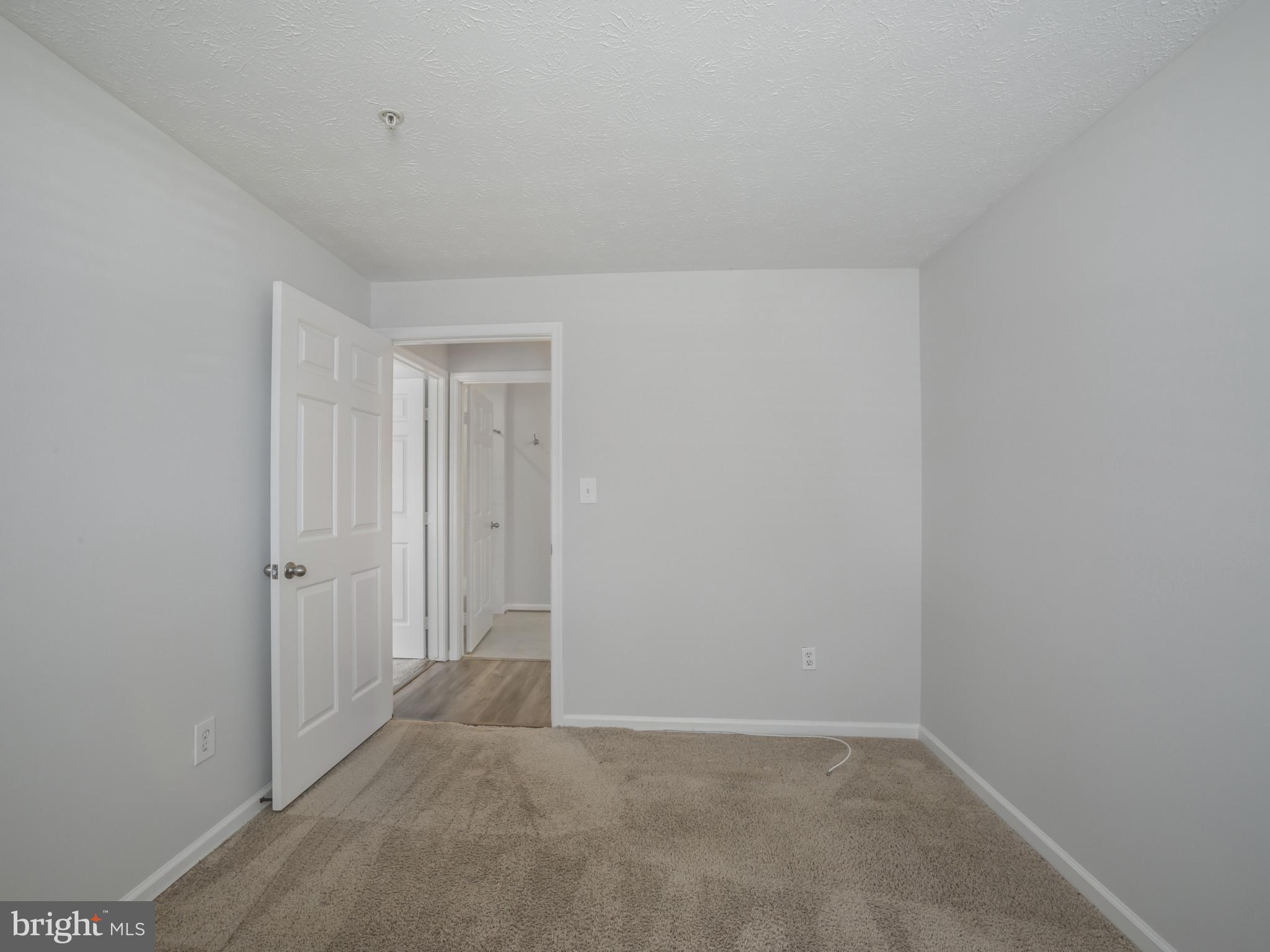 CHESTNUT GABLE - Residential Lease