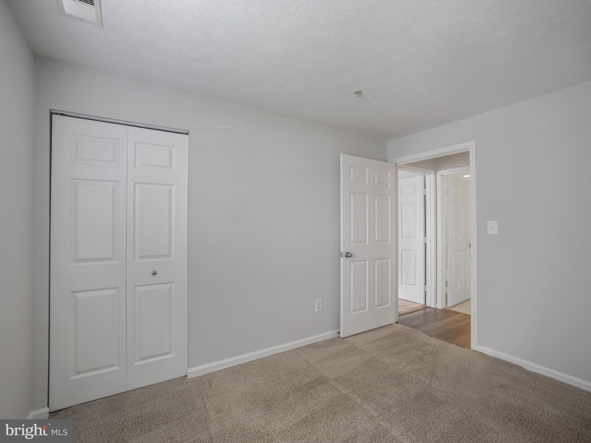 CHESTNUT GABLE - Residential Lease