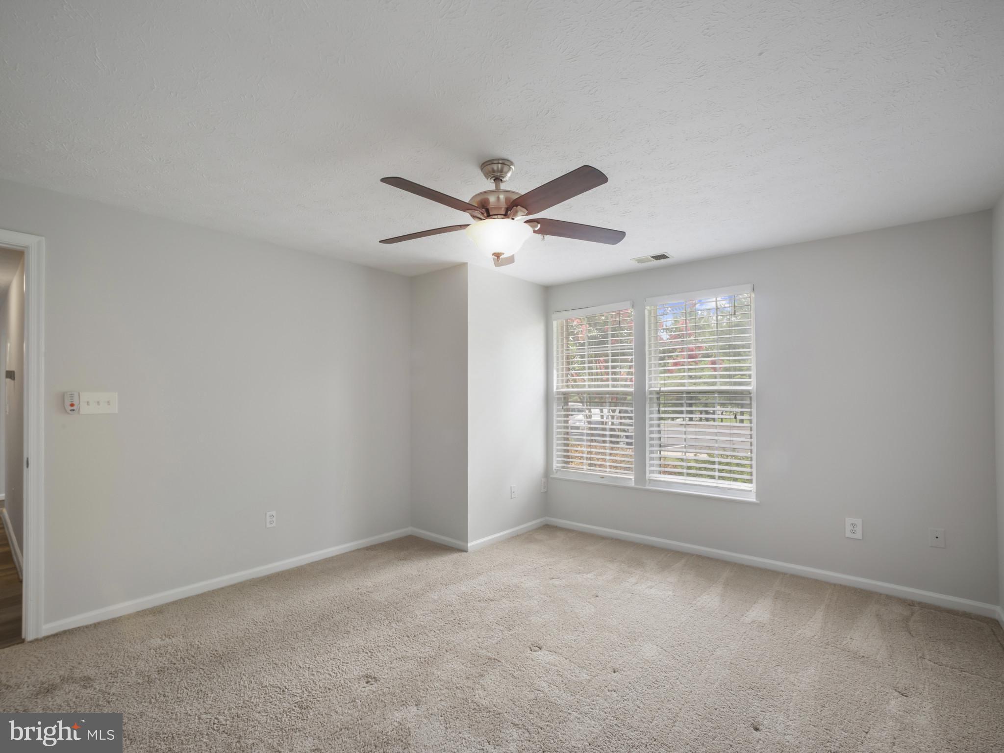 CHESTNUT GABLE - Residential Lease