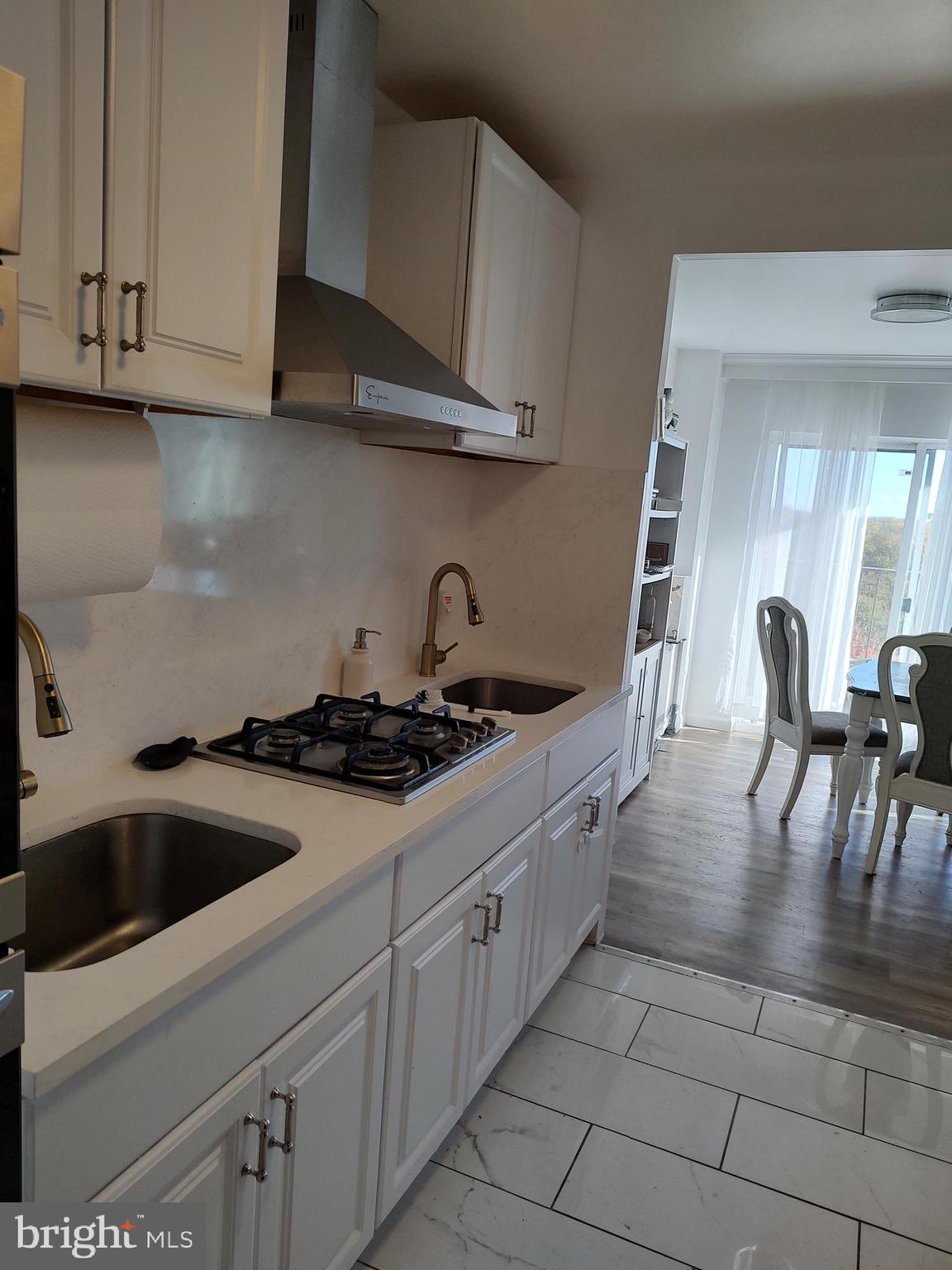 UNIVERSITY TOWERS CODM - Residential