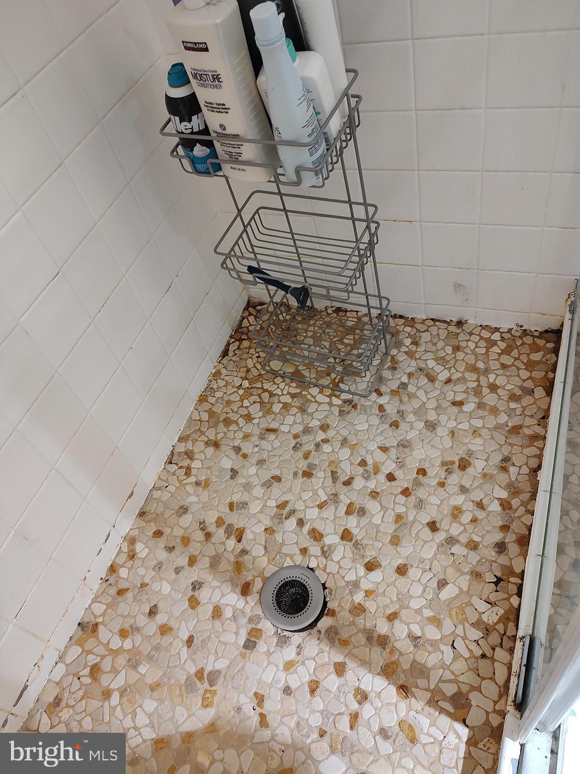 UNIVERSITY TOWERS CODM - Residential