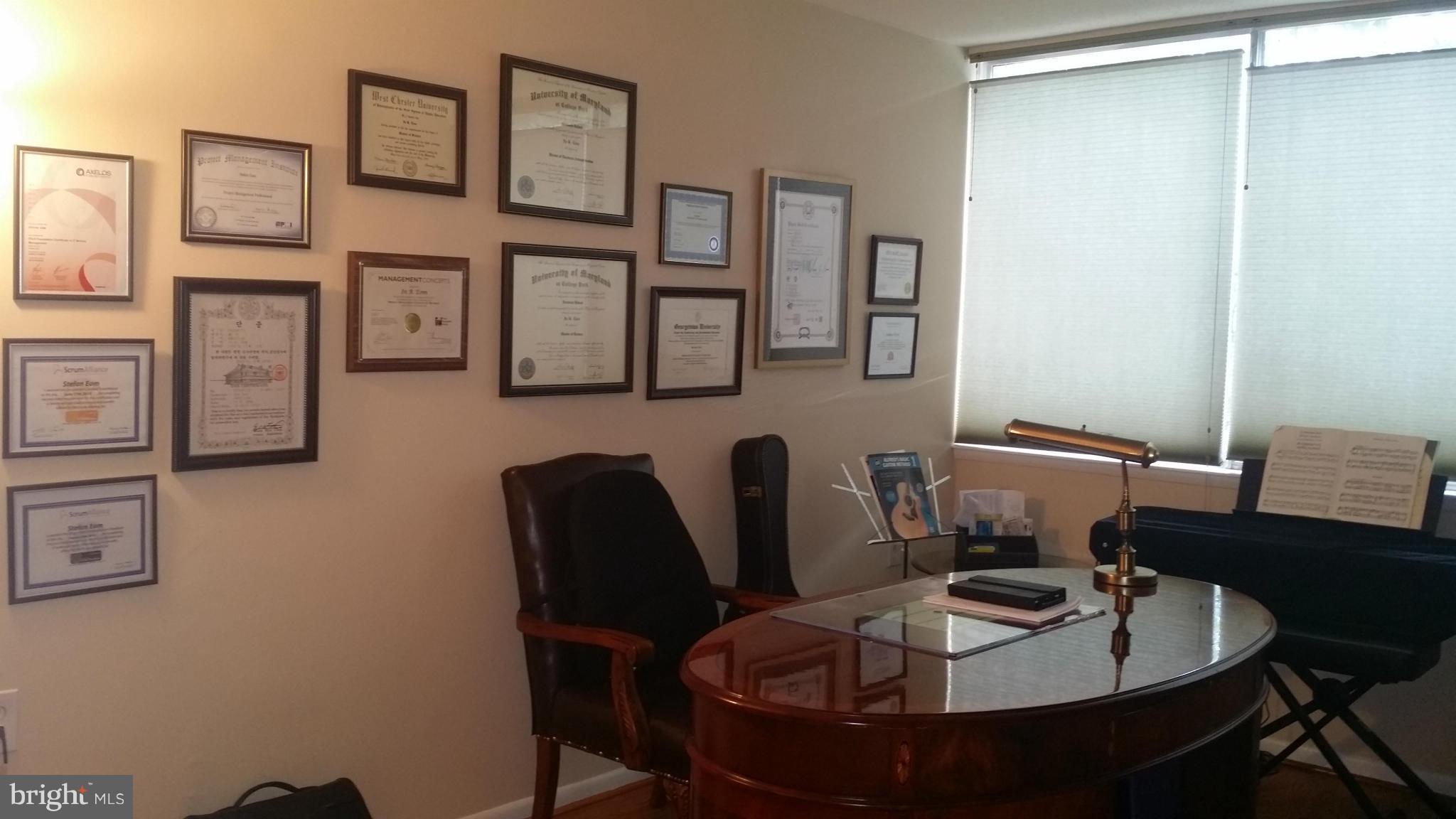 IVYMOUNT COURT - Residential