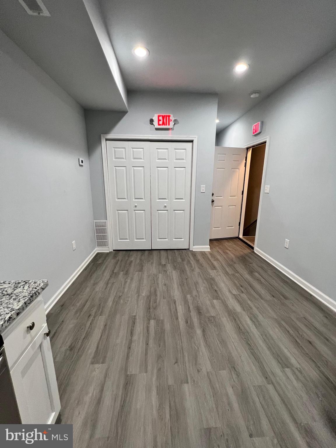 WINCHESTER - Residential