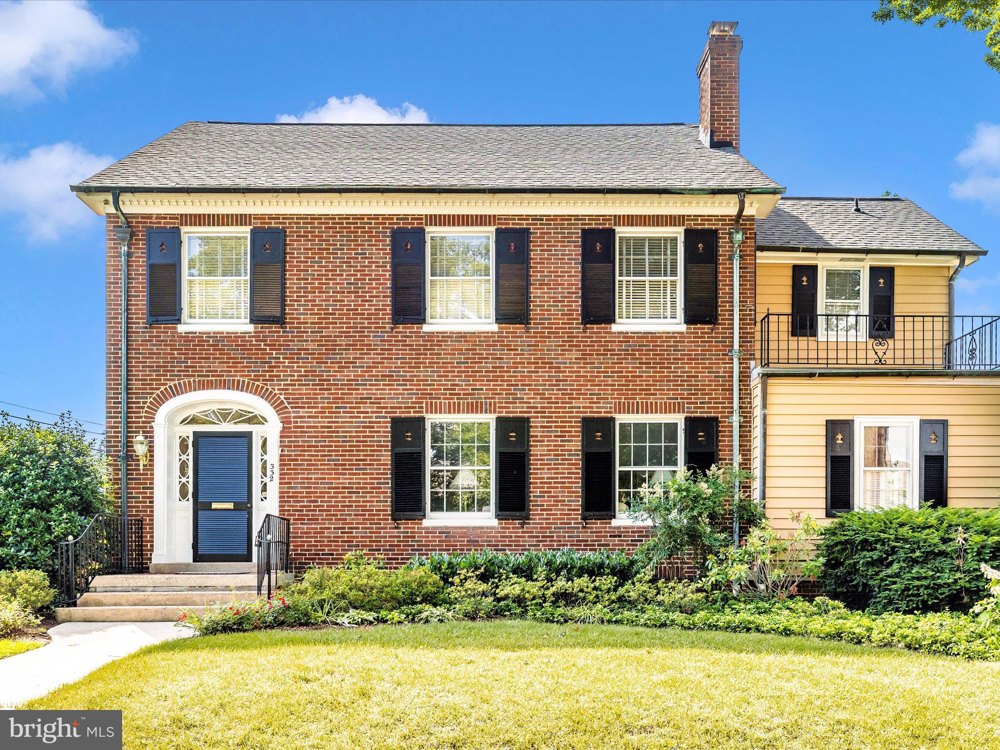332 MAGNOLIA AVENUE