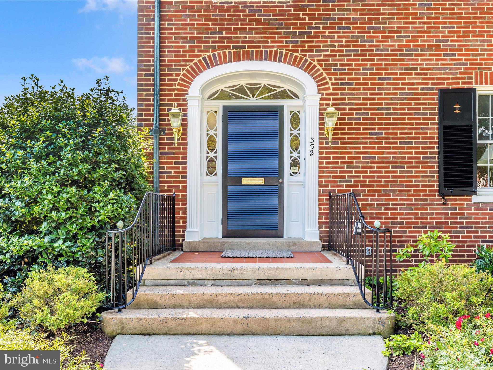 332 MAGNOLIA AVENUE
